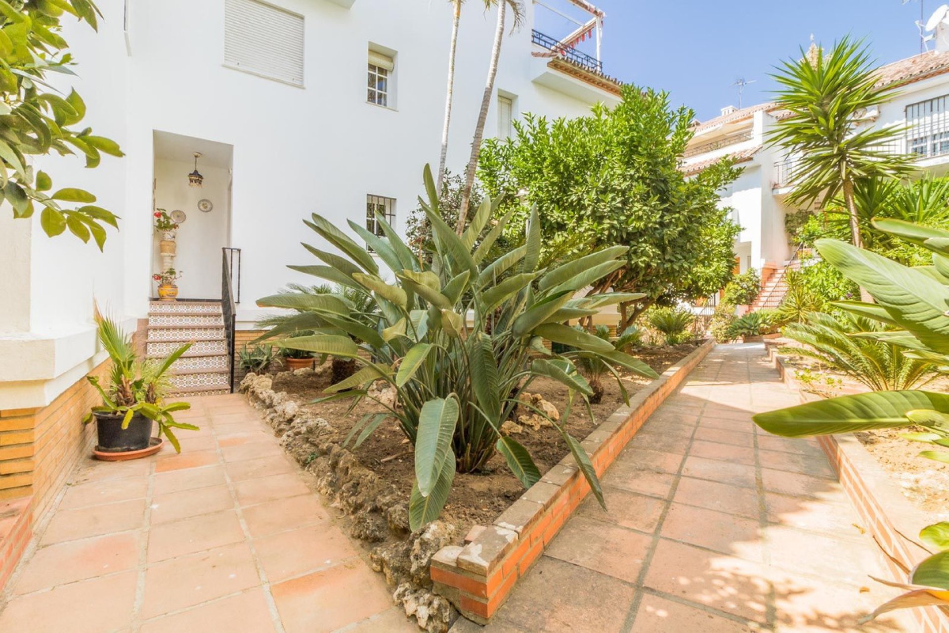 Resale - House - Townhouse - Estepona - Estepona Centro