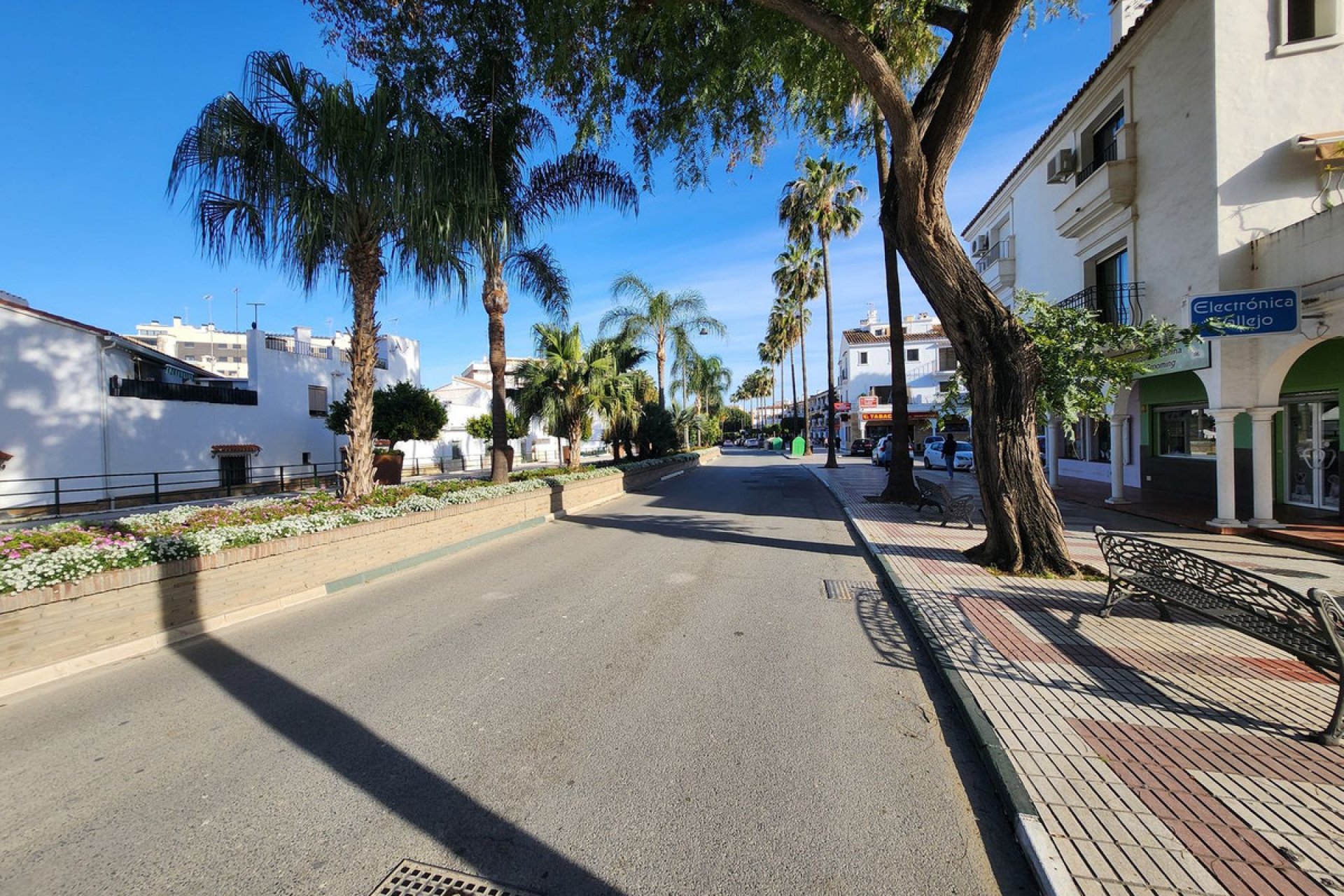 Resale - House - Townhouse - Estepona - Estepona Centro