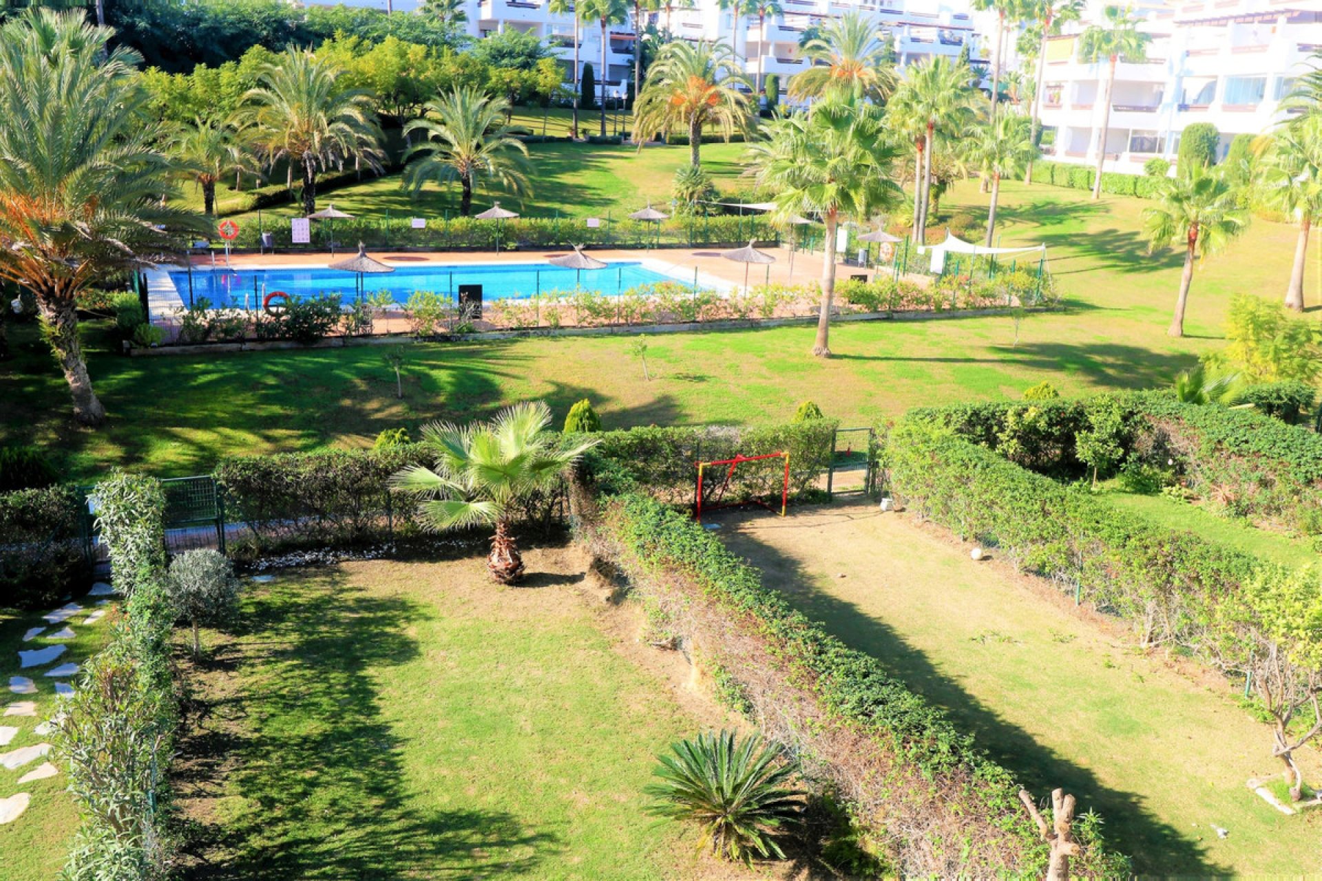 Resale - House - Townhouse - Estepona - Estepona Centro