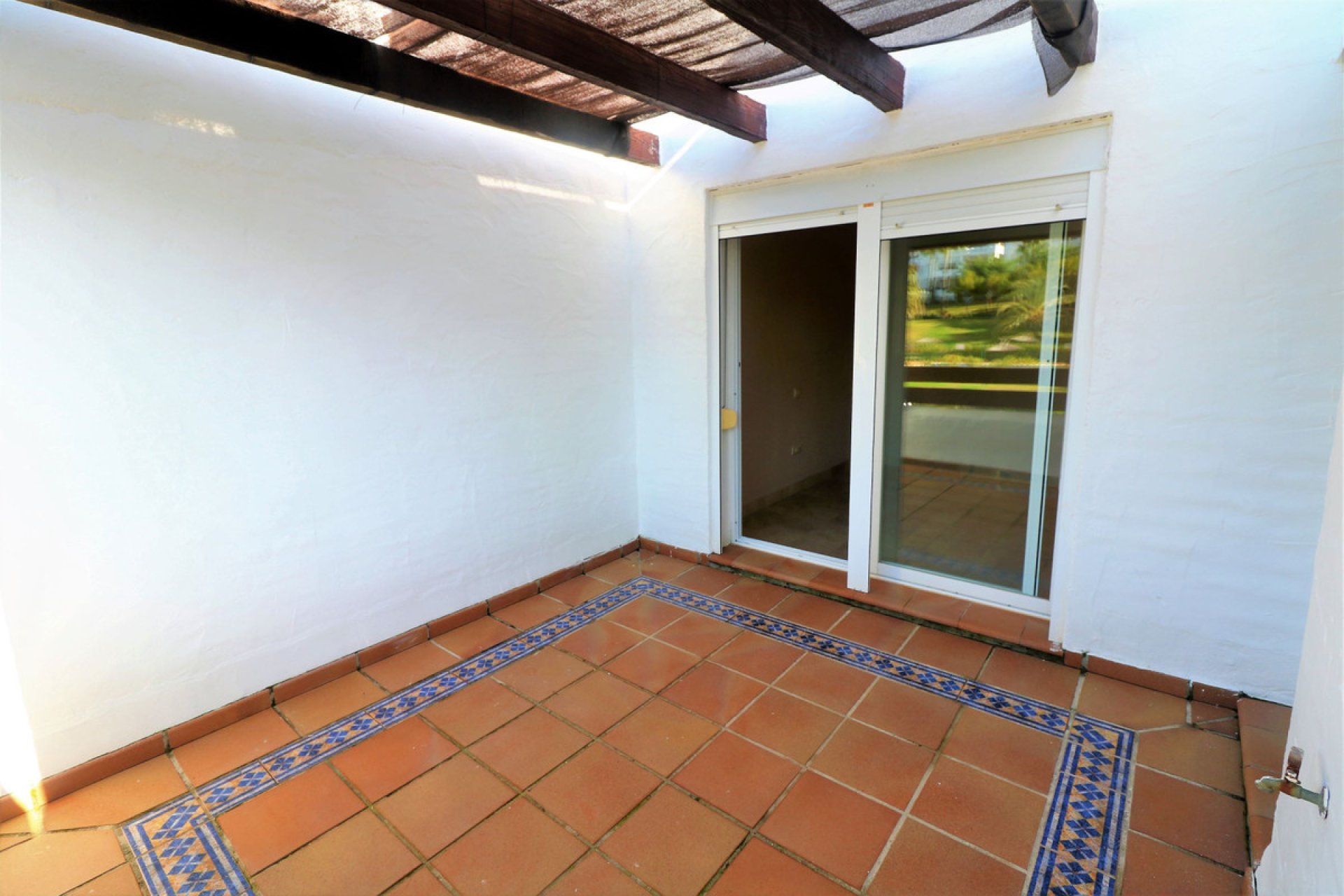 Resale - House - Townhouse - Estepona - Estepona Centro