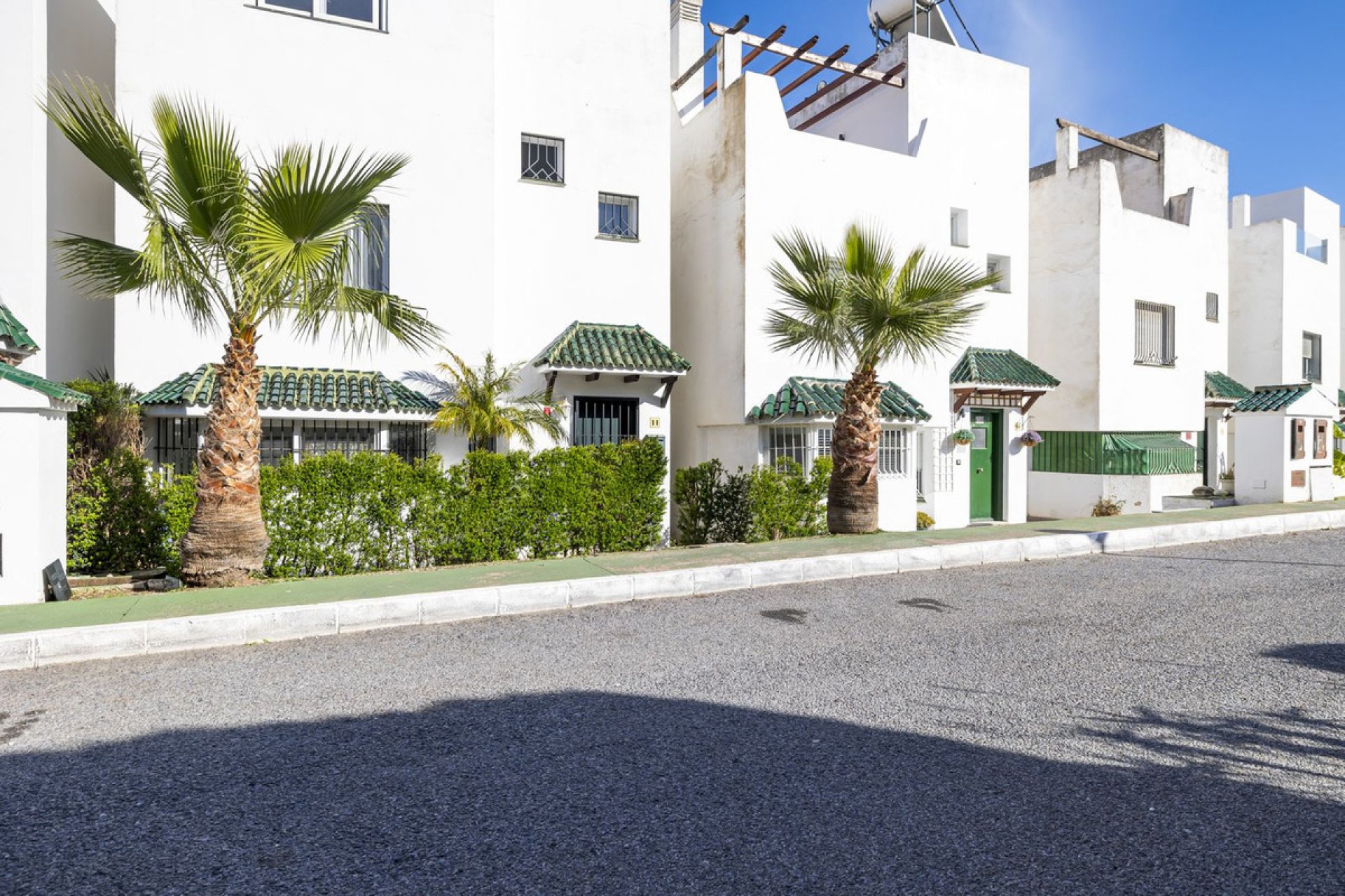 Resale - House - Townhouse - Estepona - Estepona Centro