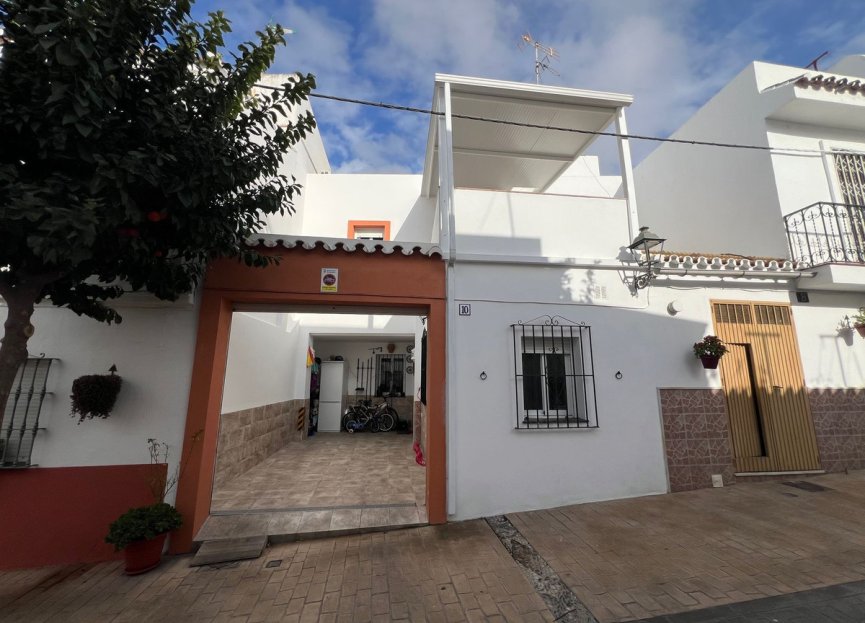 Resale - House - Townhouse - Estepona - Estepona Centro