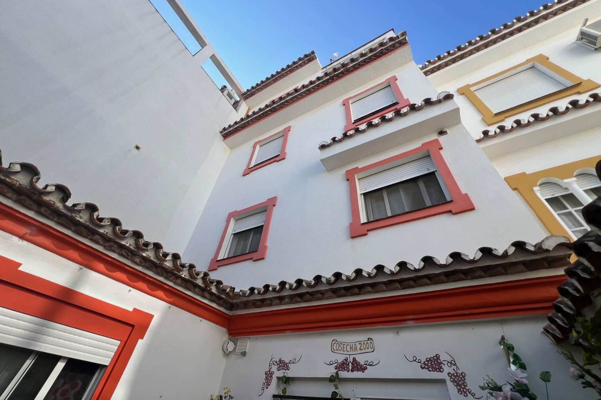 Resale - House - Townhouse - Estepona - Estepona Centro