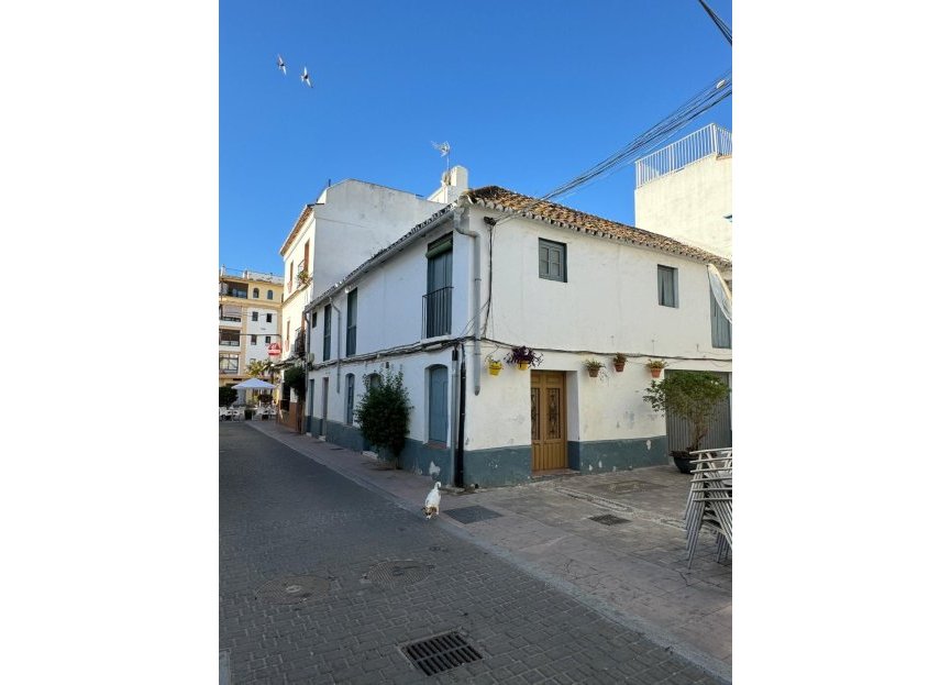 Resale - House - Townhouse - Estepona - Estepona Centro