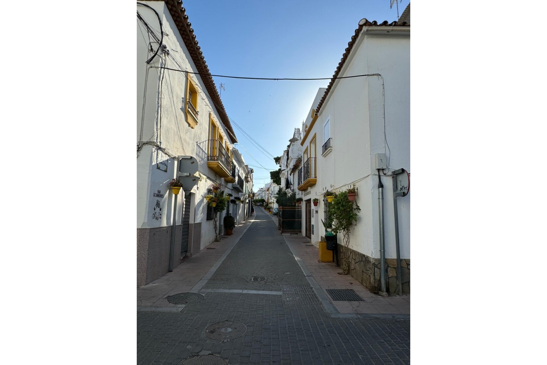 Resale - House - Townhouse - Estepona - Estepona Centro