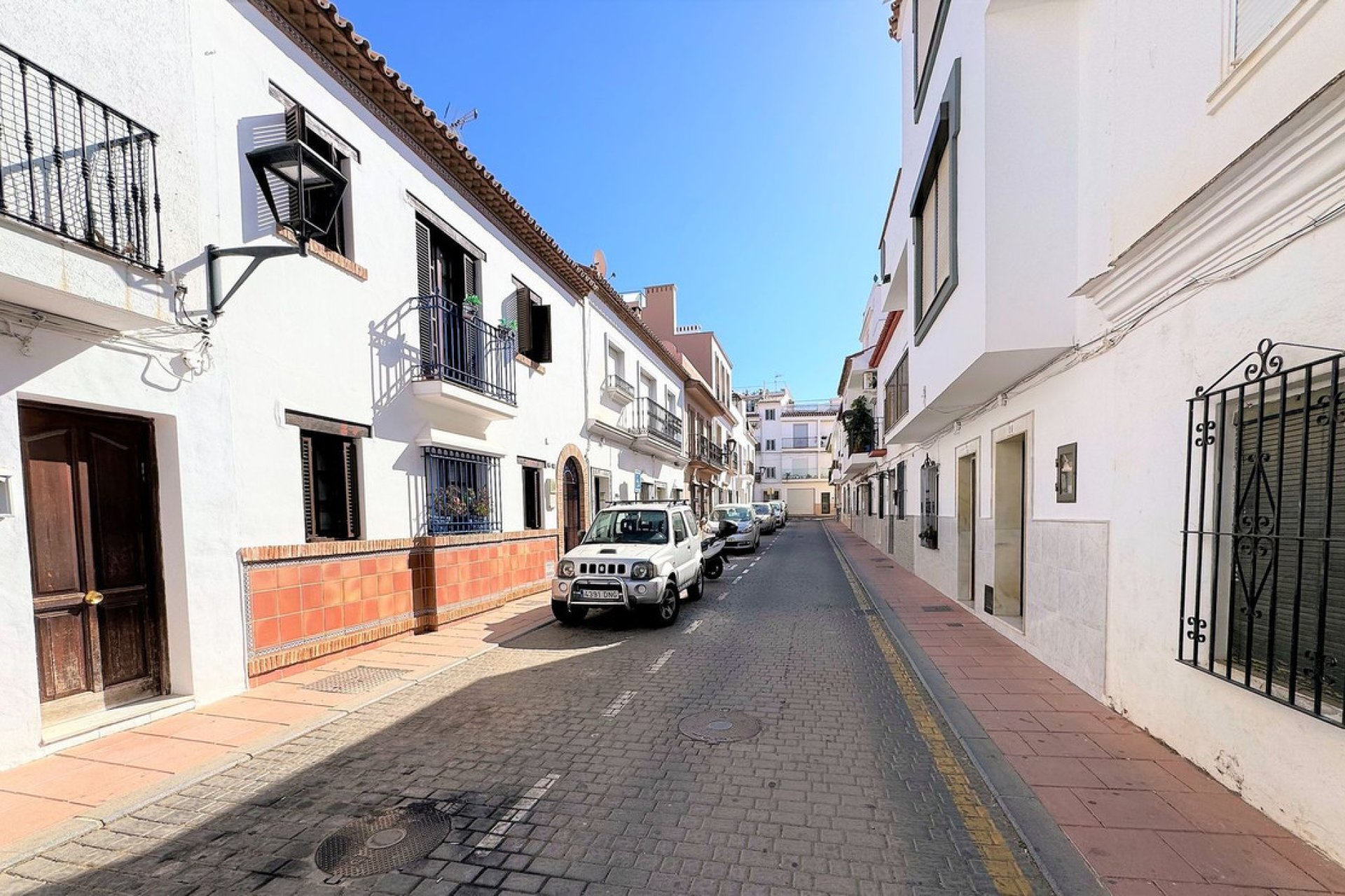 Resale - House - Townhouse - Estepona - Estepona Centro