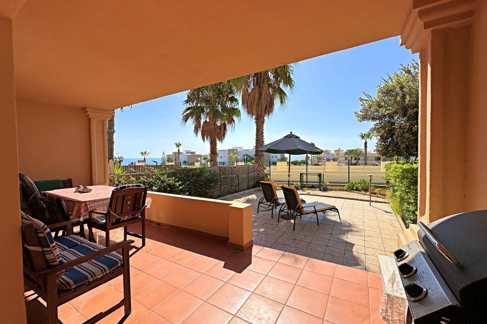 Resale - House - Townhouse - Estepona - Estepona Centro