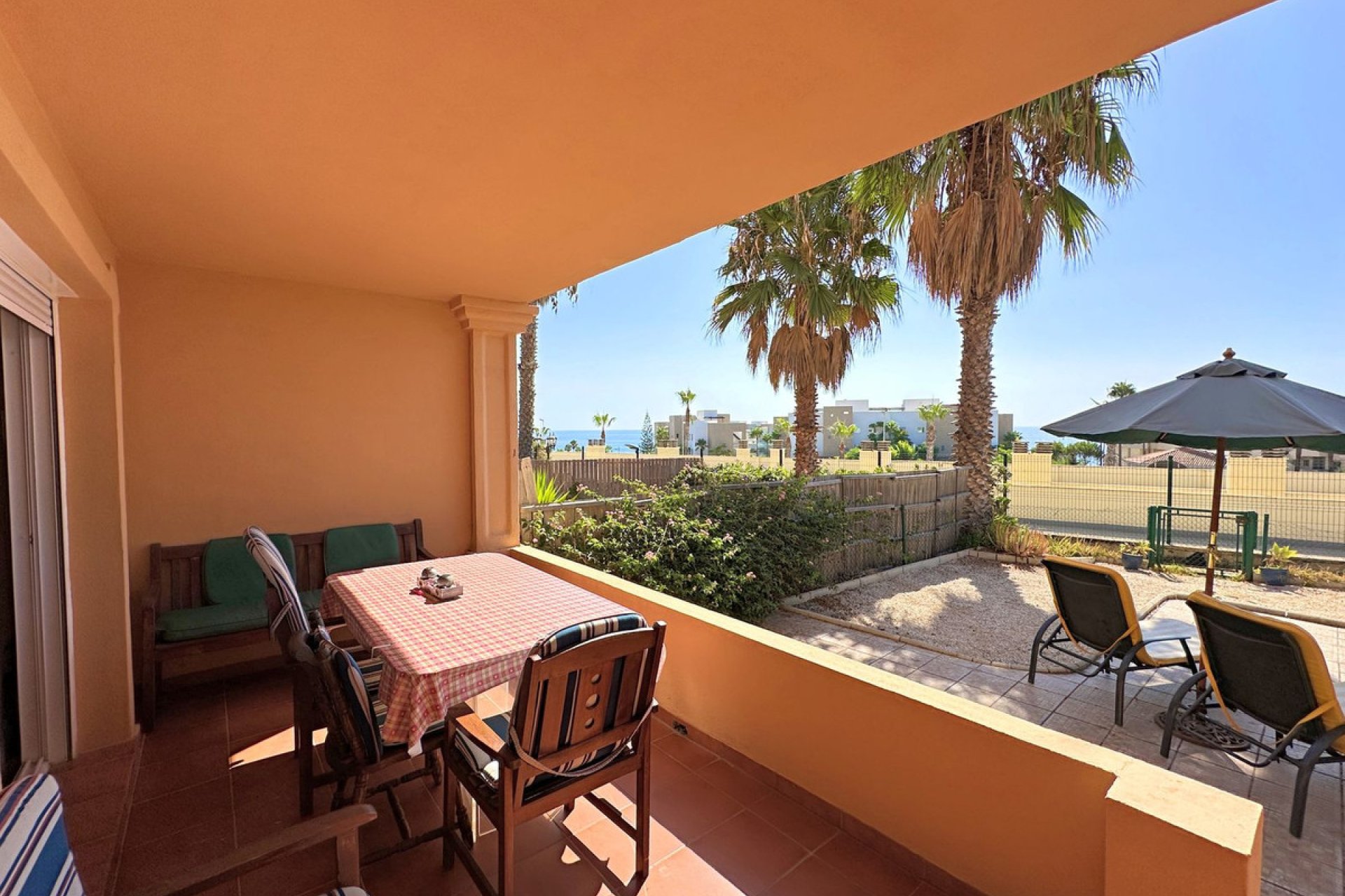 Resale - House - Townhouse - Estepona - Estepona Centro