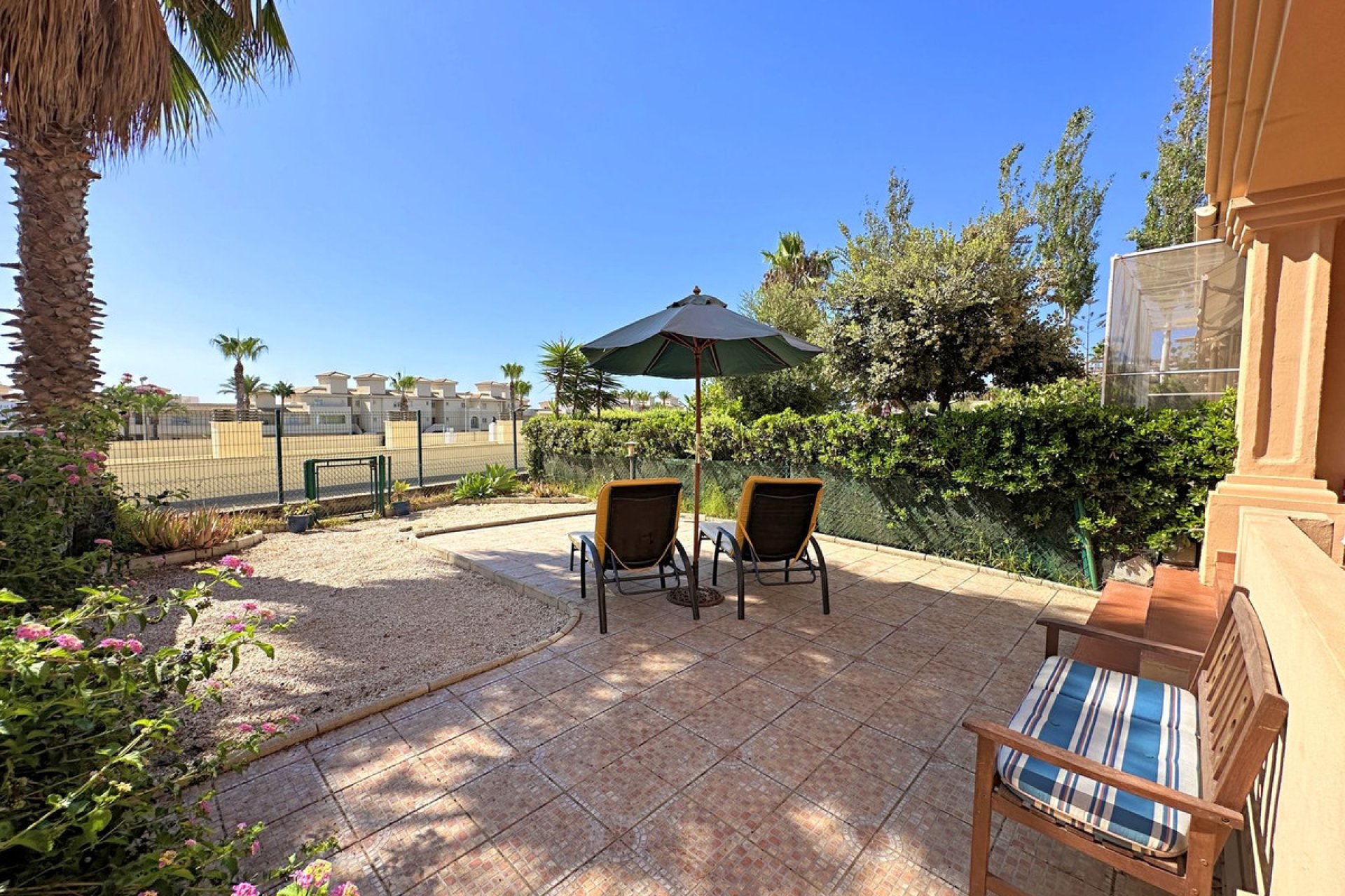 Resale - House - Townhouse - Estepona - Estepona Centro