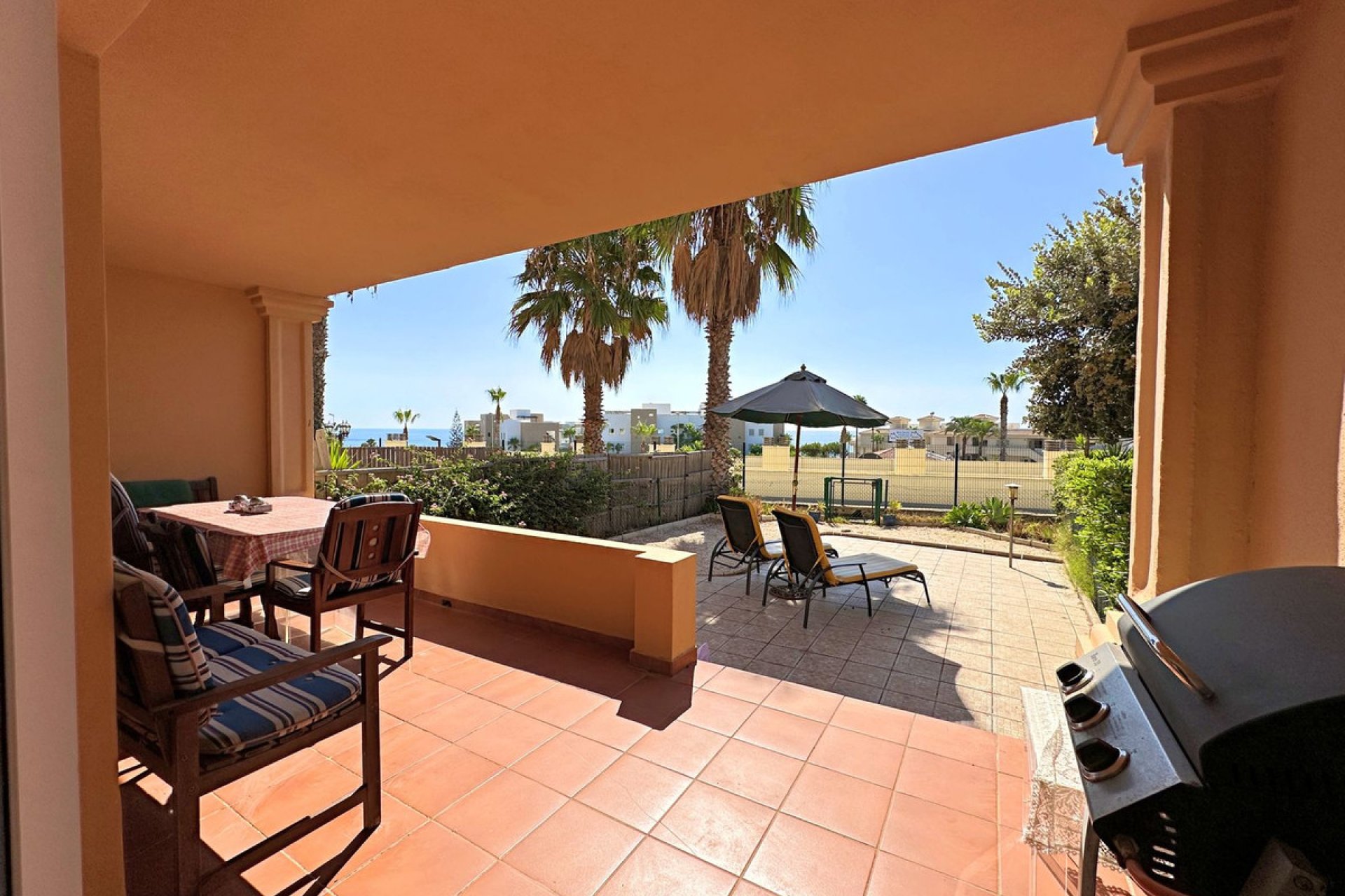 Resale - House - Townhouse - Estepona - Estepona Centro