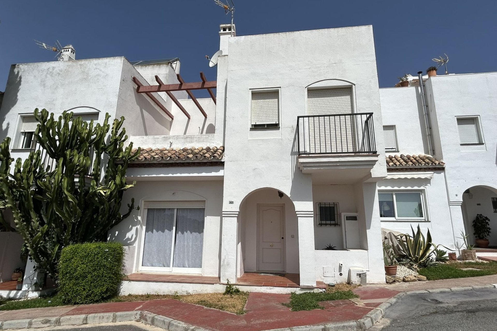 Resale - House - Townhouse - Estepona - Estepona Centro