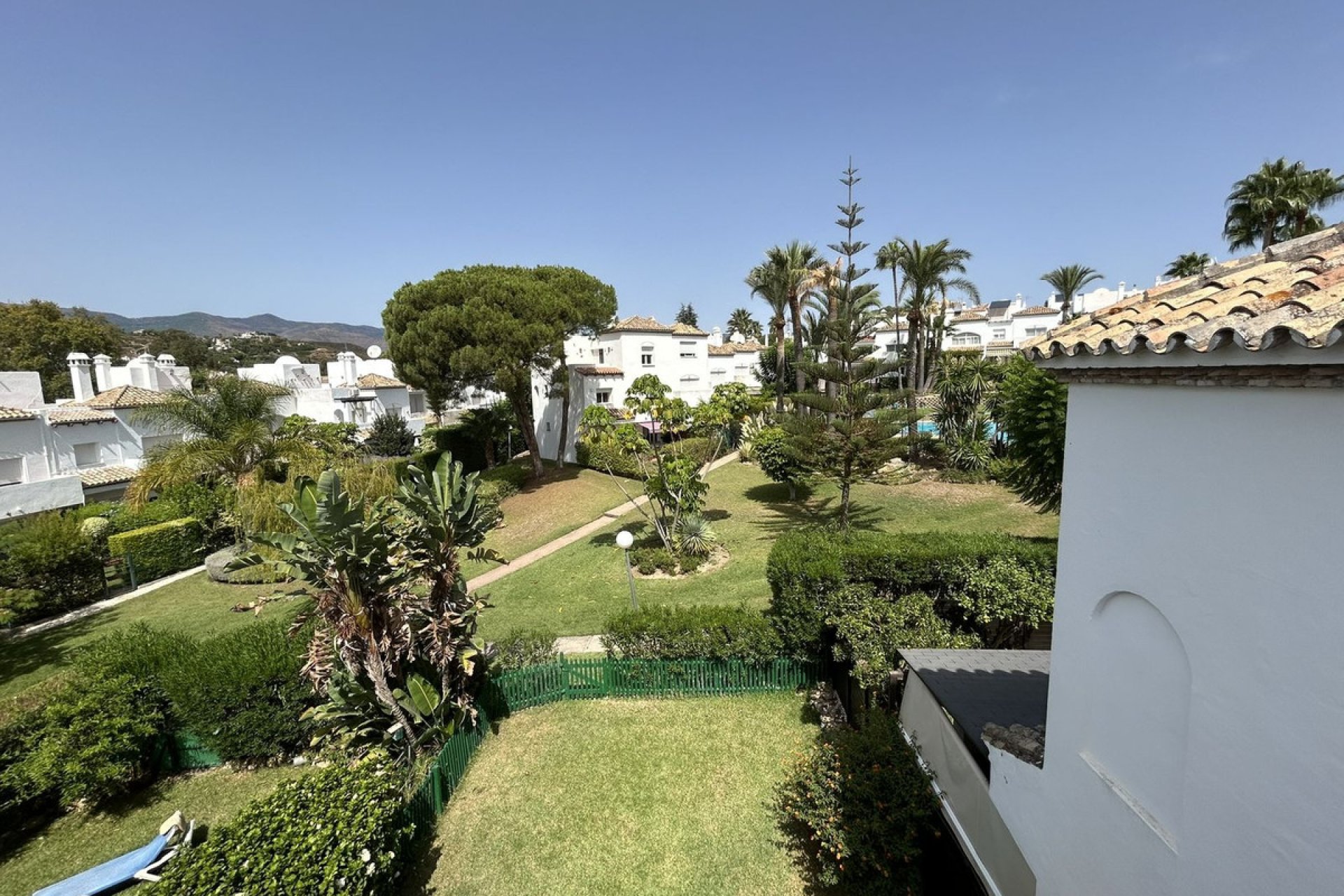 Resale - House - Townhouse - Estepona - Estepona Centro