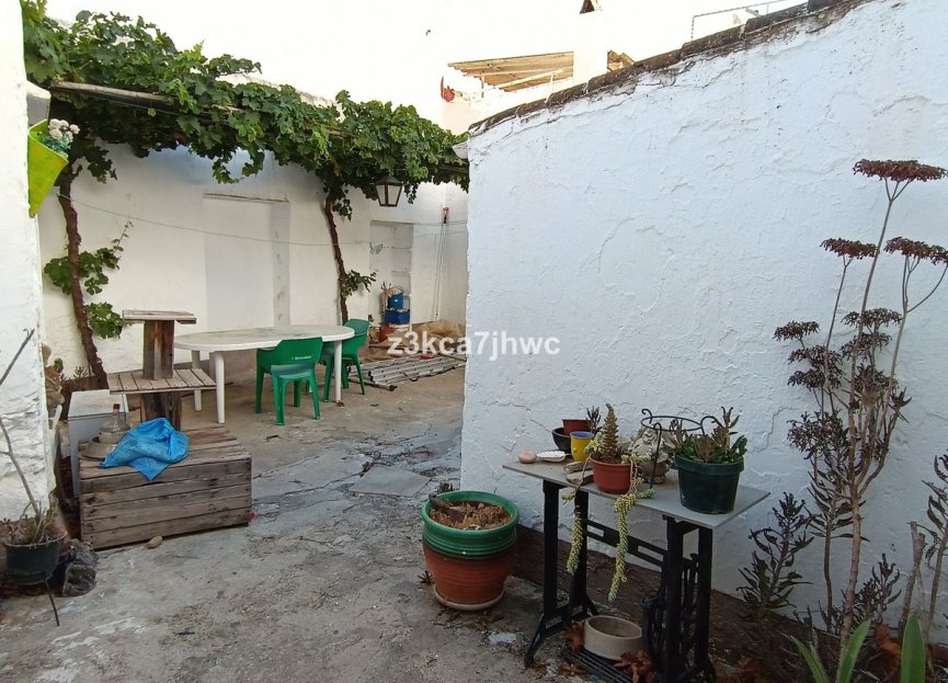 Resale - House - Townhouse - Estepona - Estepona Centro