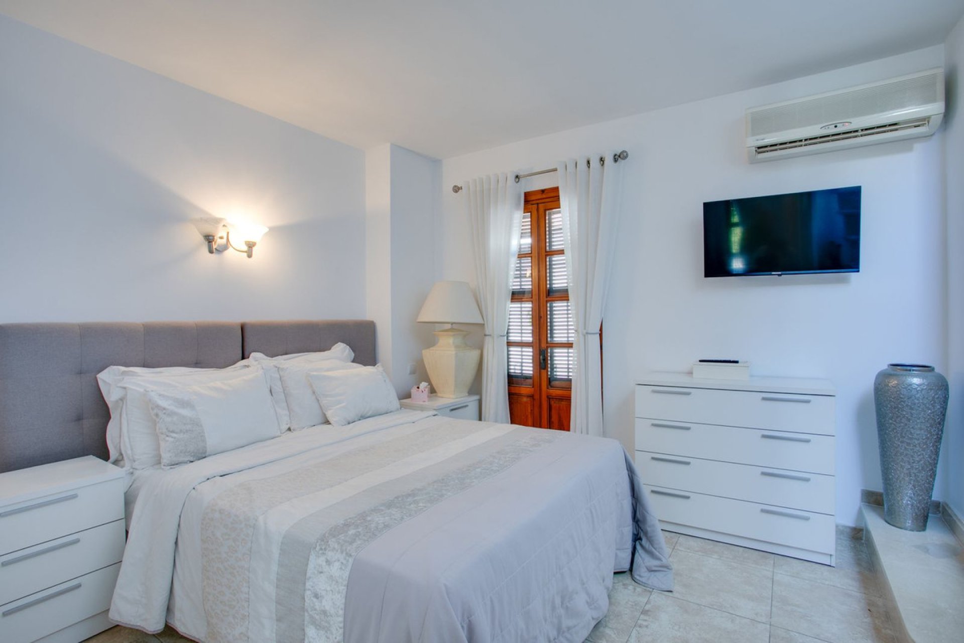 Resale - House - Townhouse - Estepona - Estepona Centro