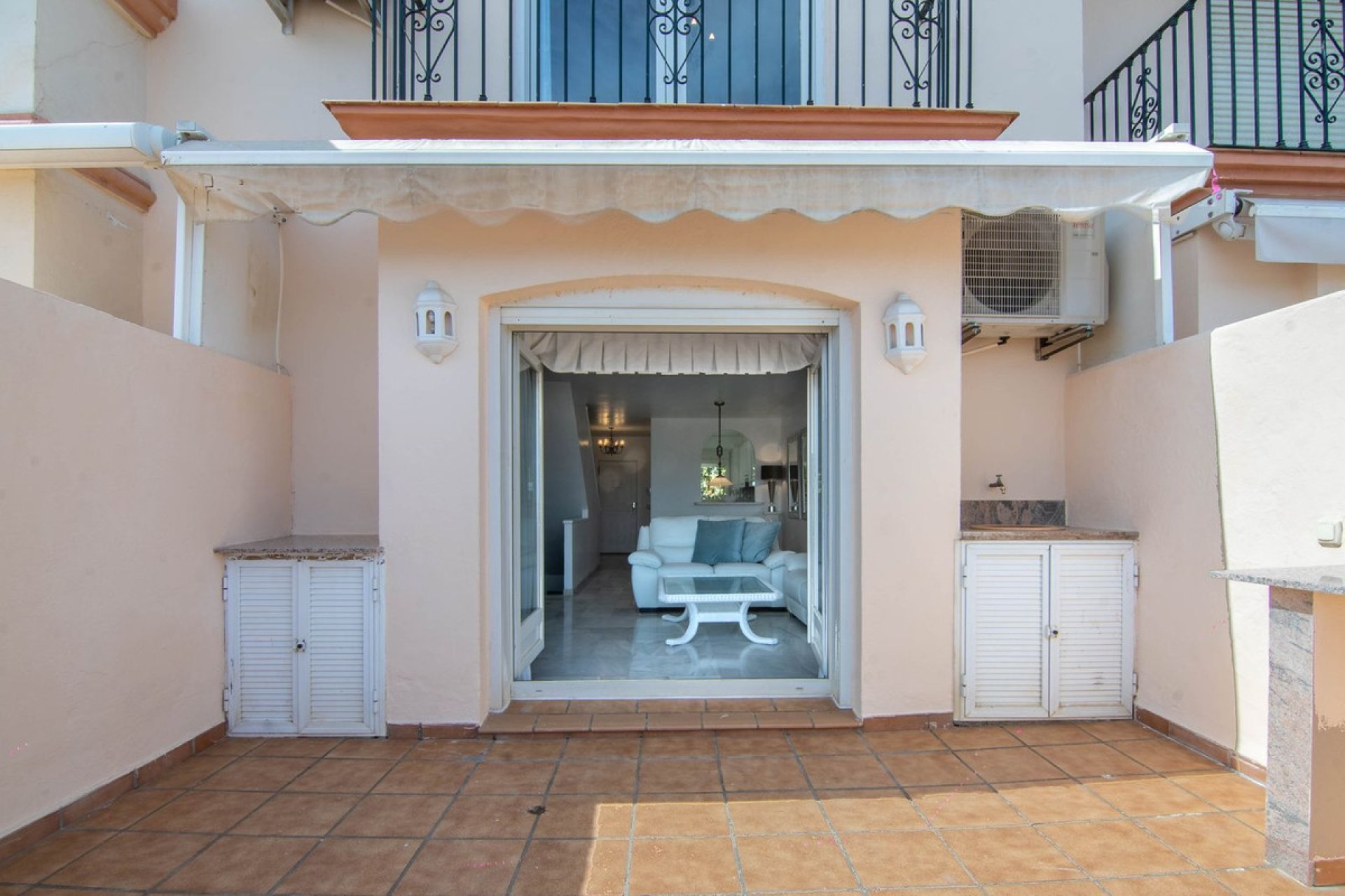 Resale - House - Townhouse - Estepona - Estepona Centro