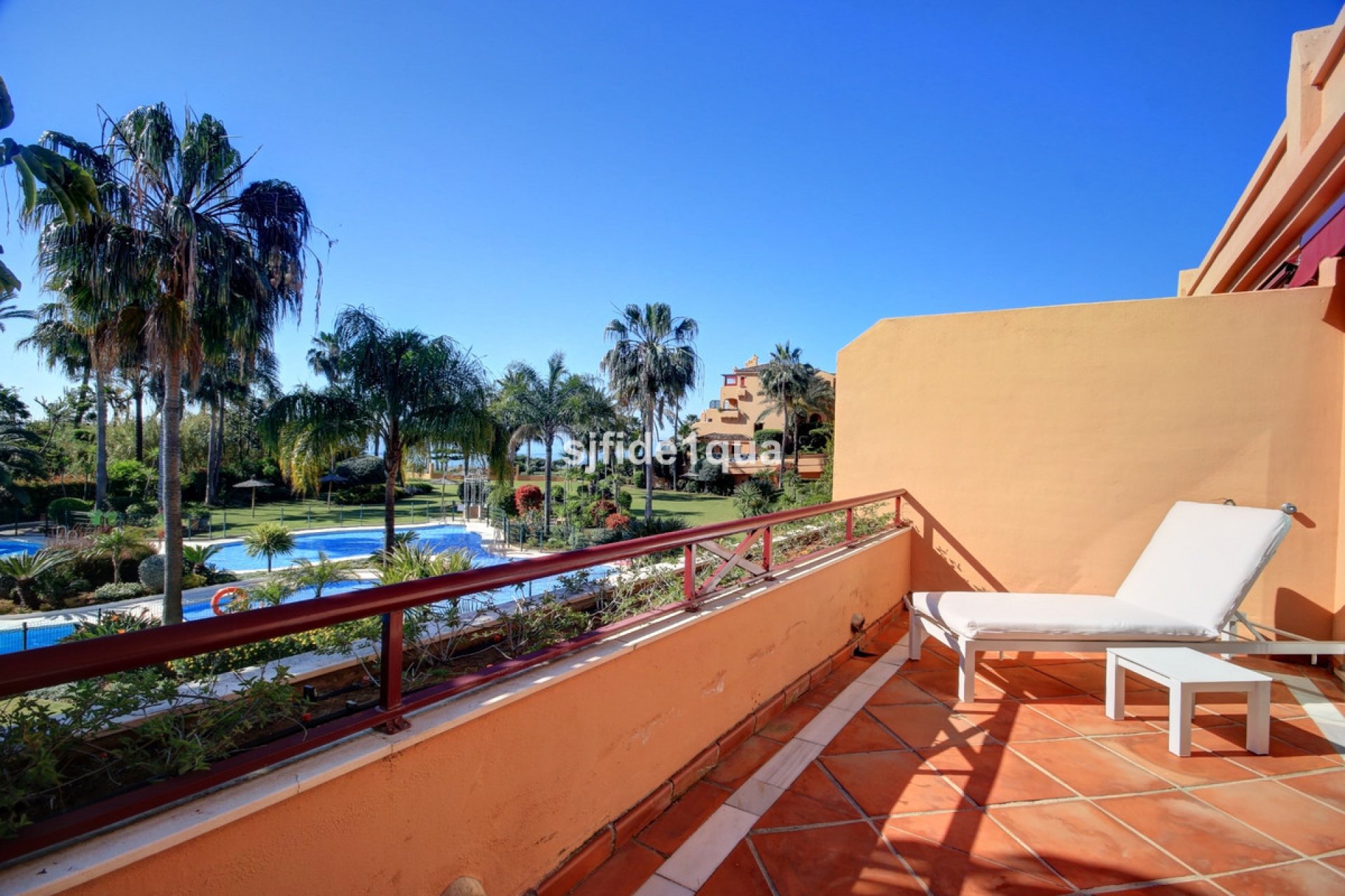 Resale - House - Townhouse - Estepona - Estepona Centro