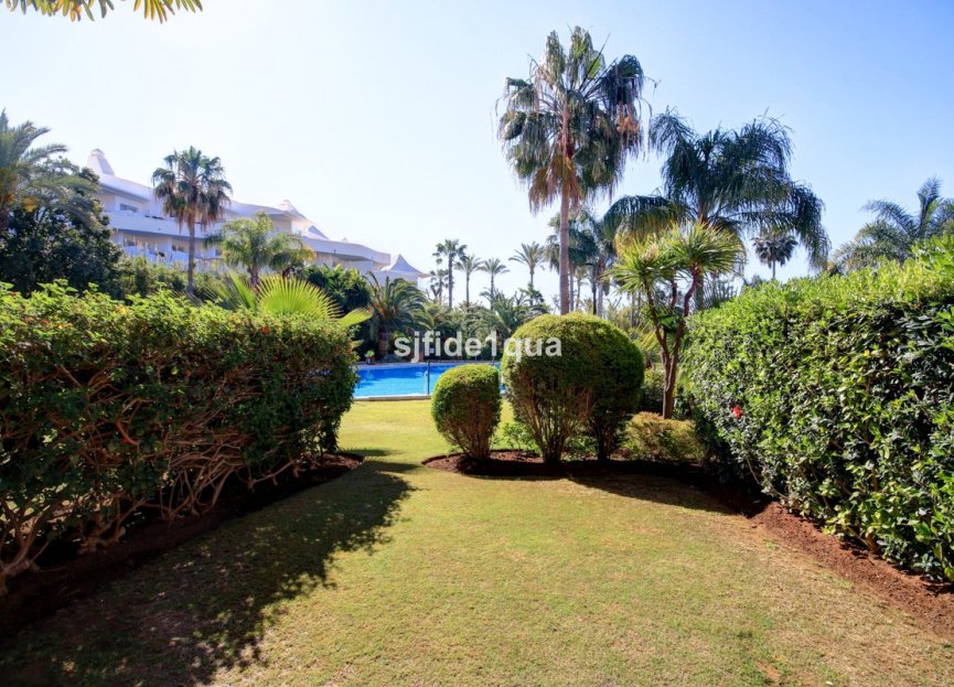 Resale - House - Townhouse - Estepona - Estepona Centro