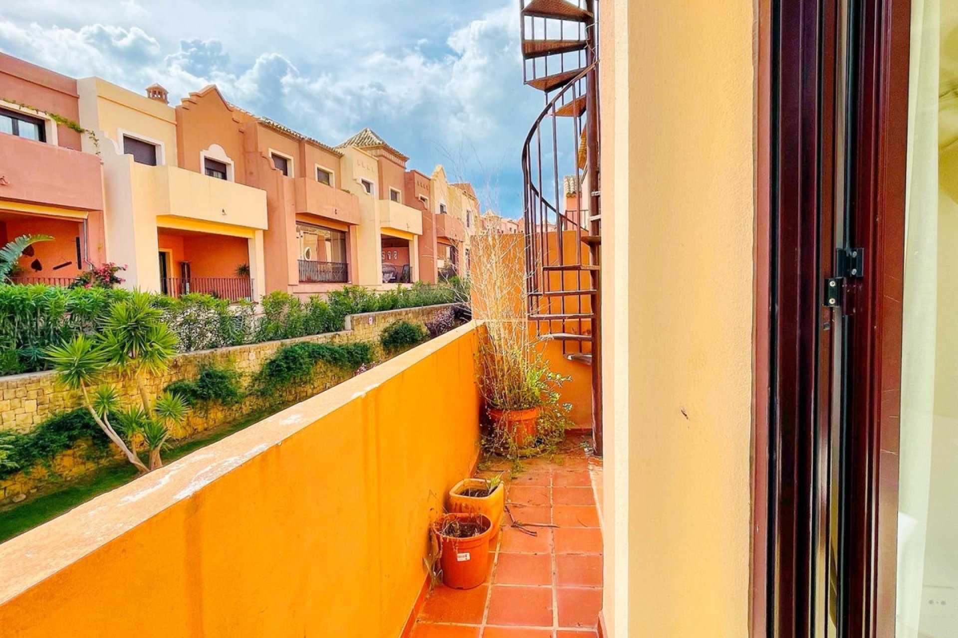 Resale - House - Townhouse - Estepona - Estepona Centro