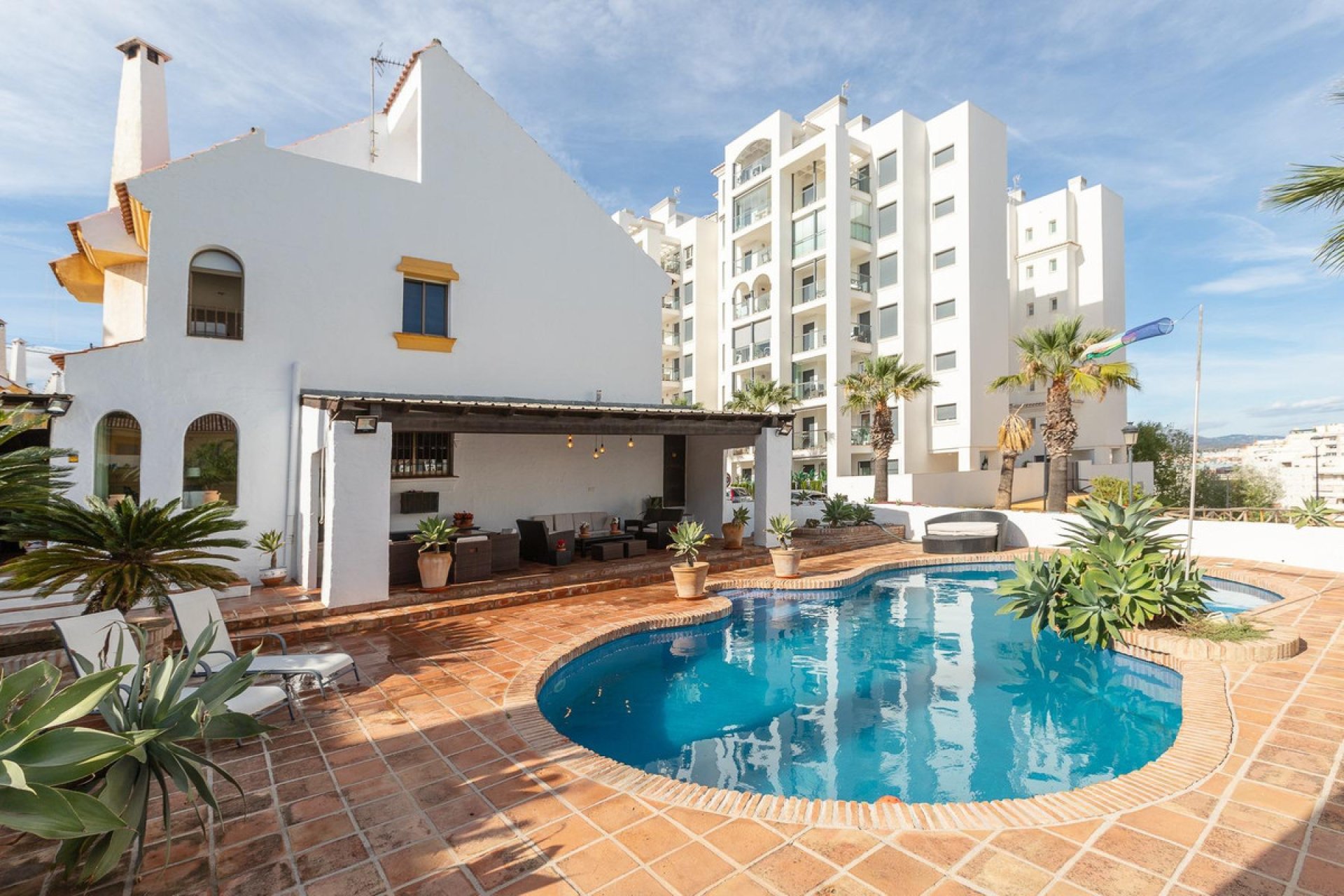 Resale - House - Townhouse - Estepona - Estepona Centro