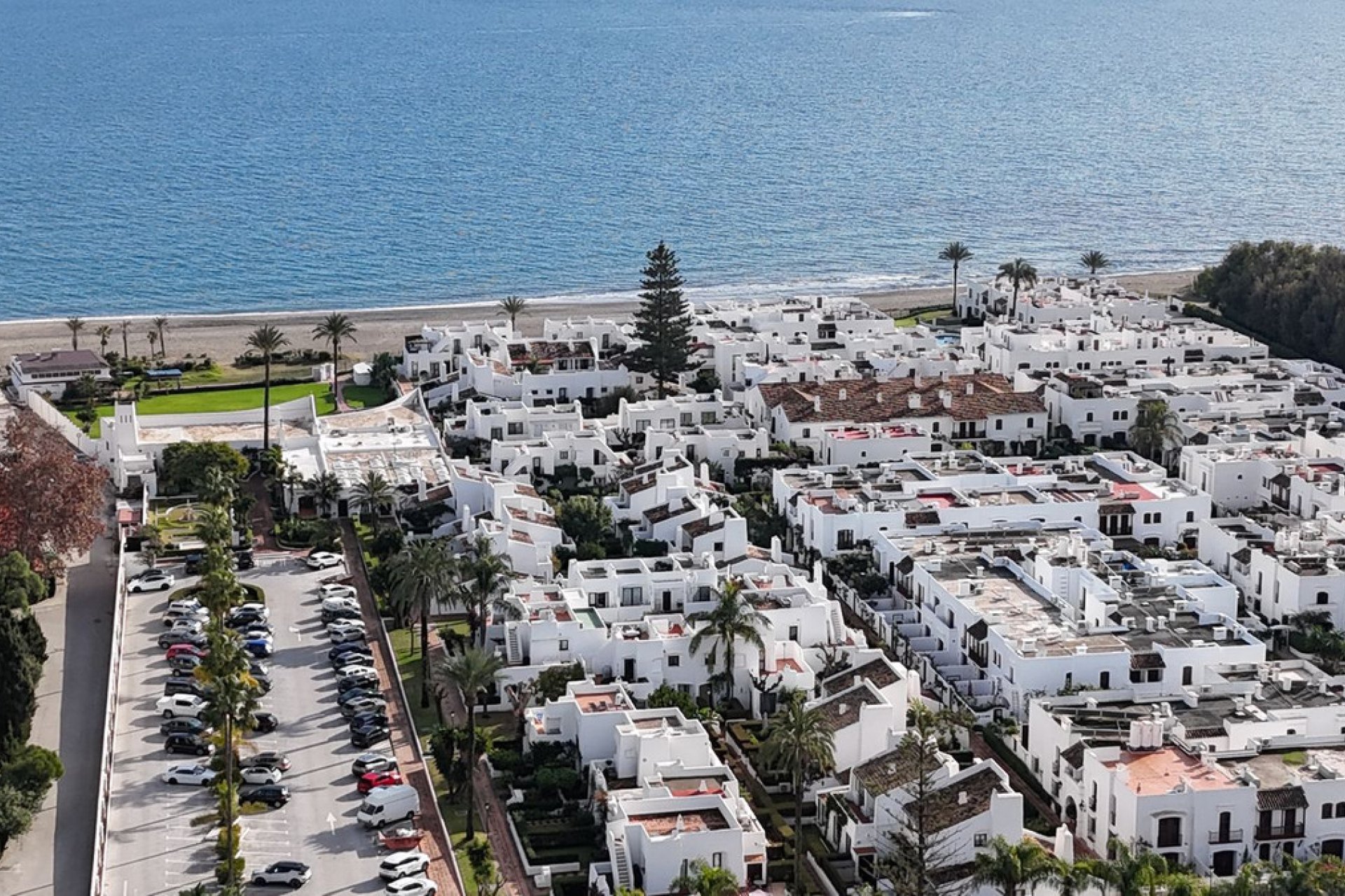 Resale - House - Townhouse - Estepona - Estepona Centro