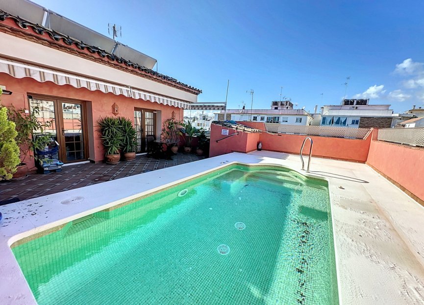 Resale - House - Townhouse - Estepona - Estepona Centro