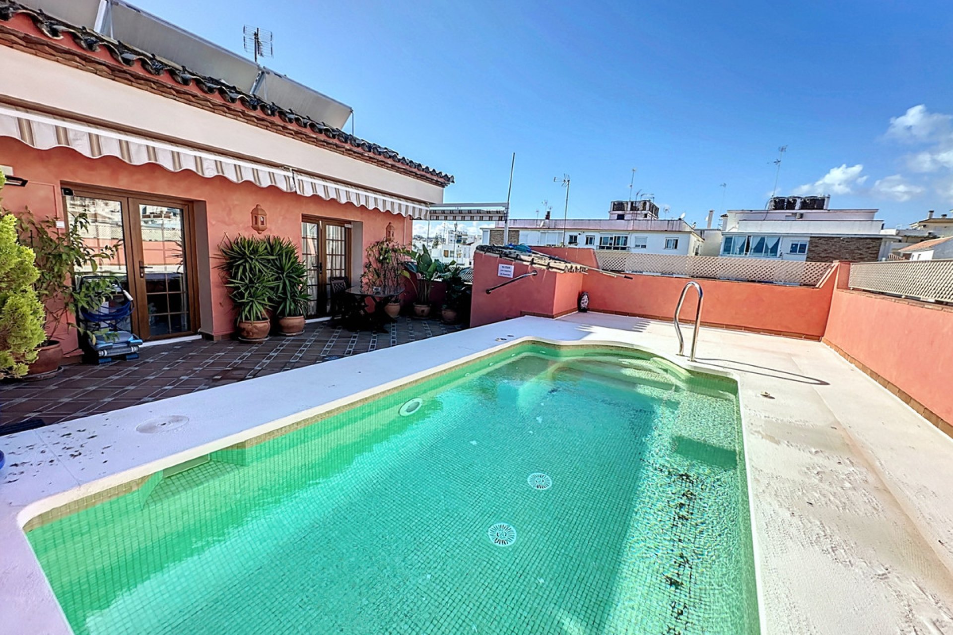 Resale - House - Townhouse - Estepona - Estepona Centro