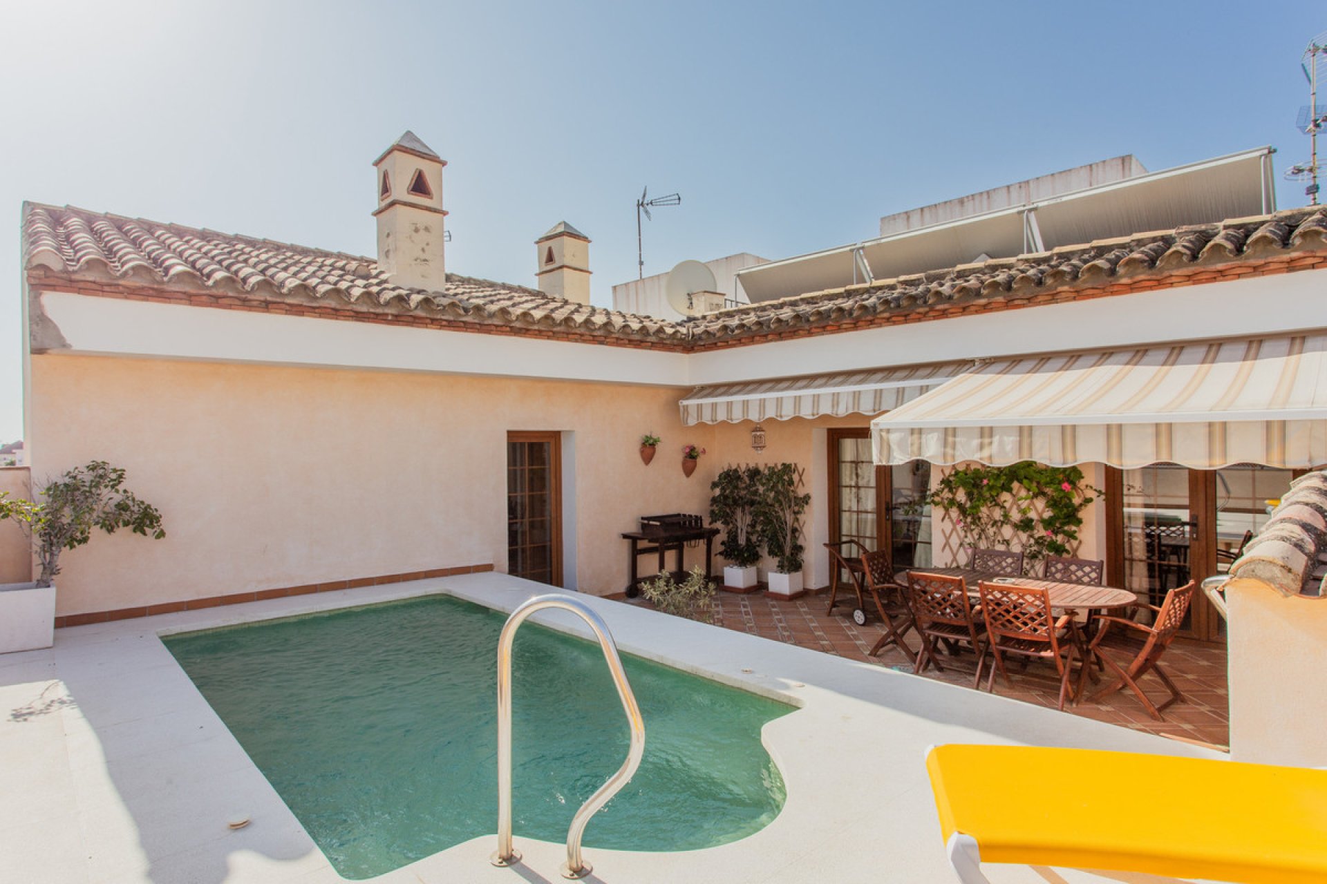 Resale - House - Townhouse - Estepona - Estepona Centro