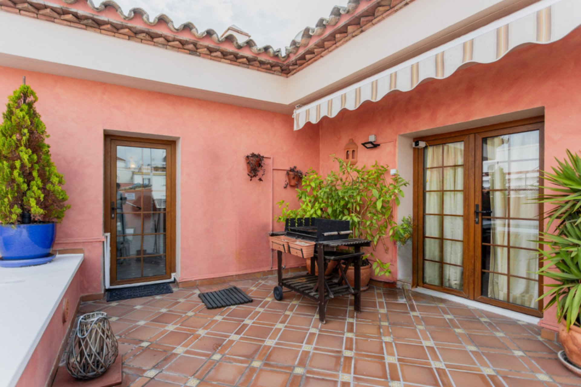 Resale - House - Townhouse - Estepona - Estepona Centro