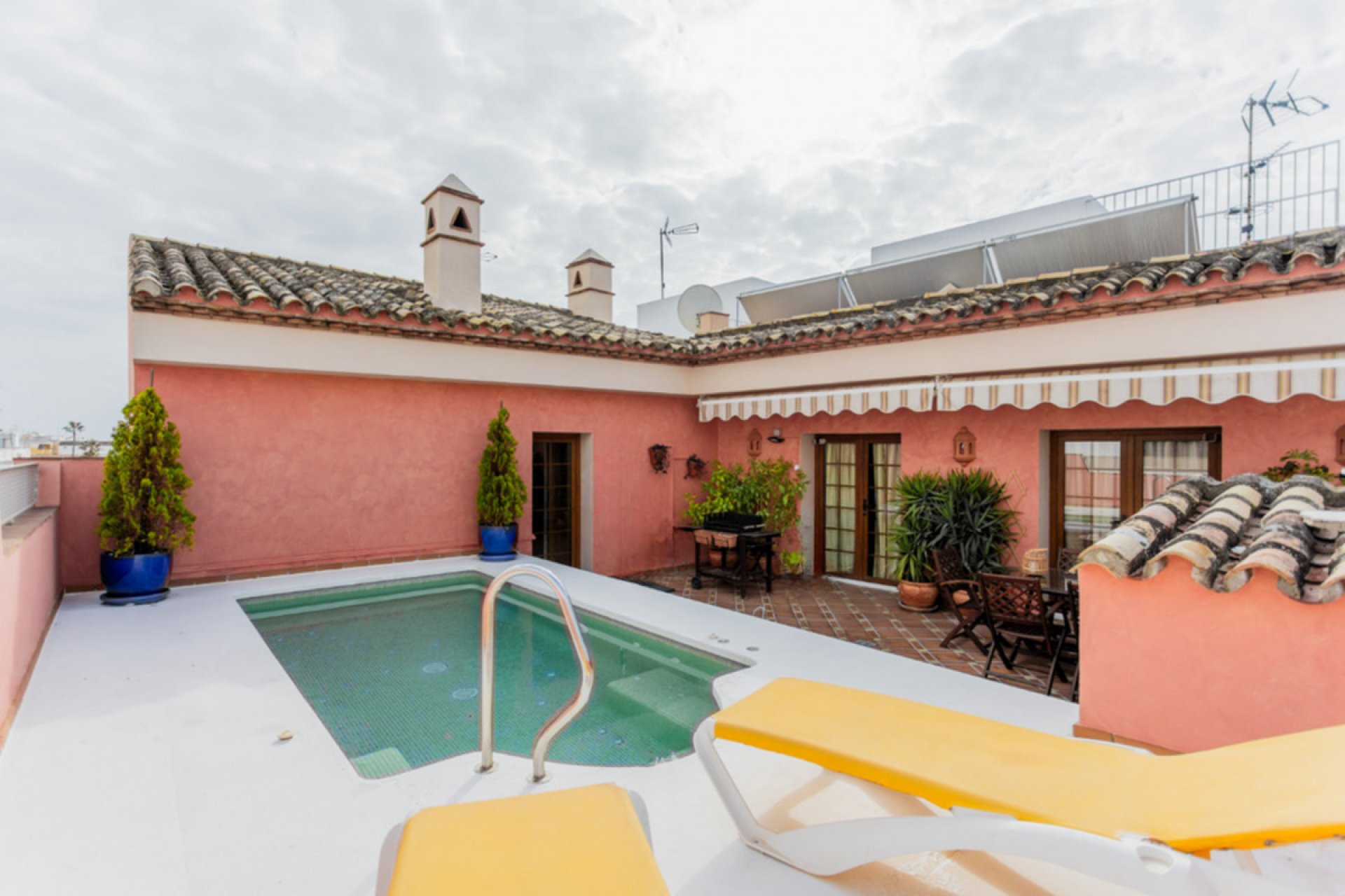 Resale - House - Townhouse - Estepona - Estepona Centro