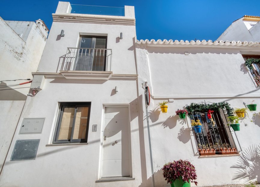 Resale - House - Townhouse - Estepona - Estepona Centro