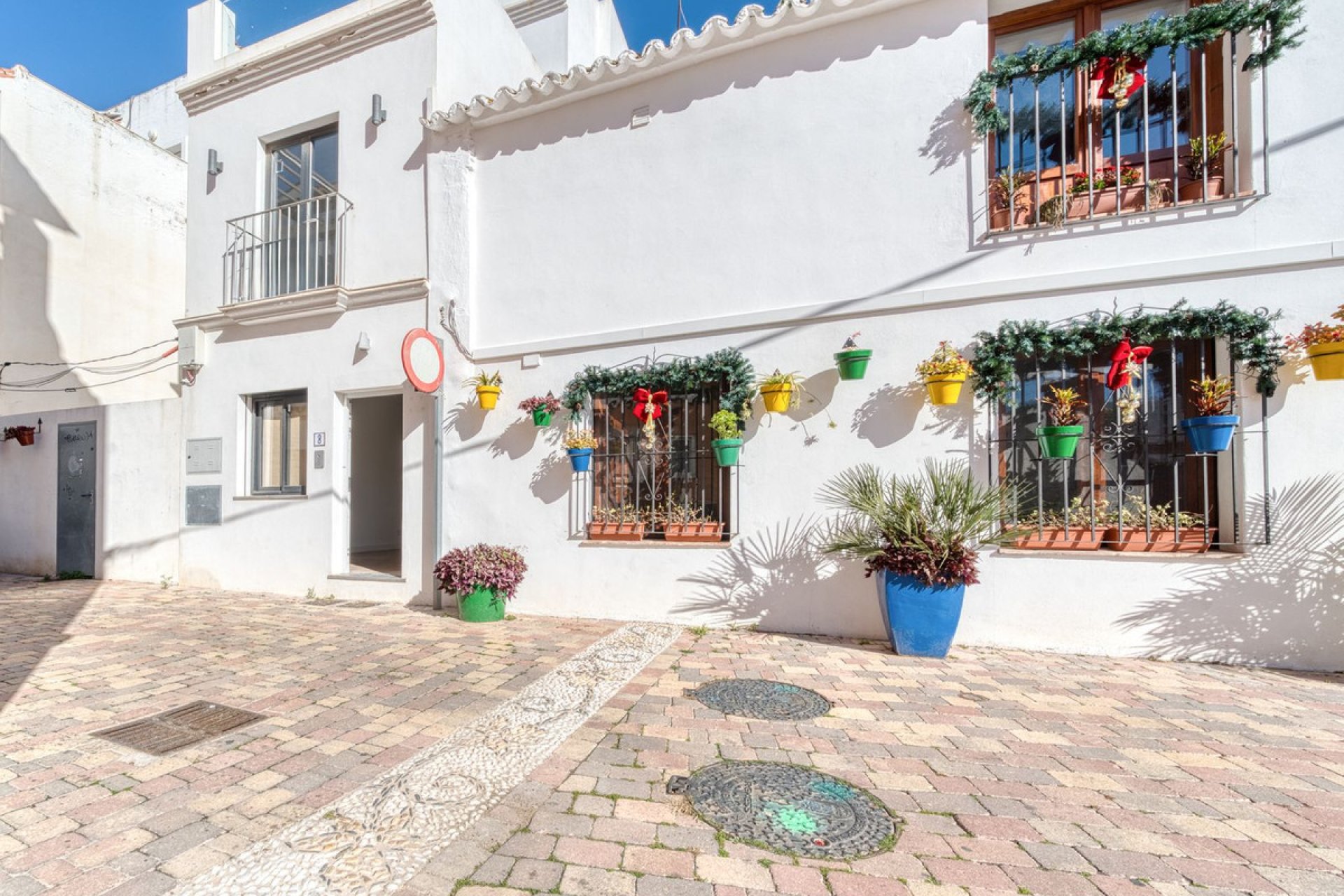 Resale - House - Townhouse - Estepona - Estepona Centro