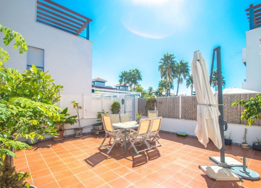 Resale - House - Townhouse - Estepona - Estepona Centro