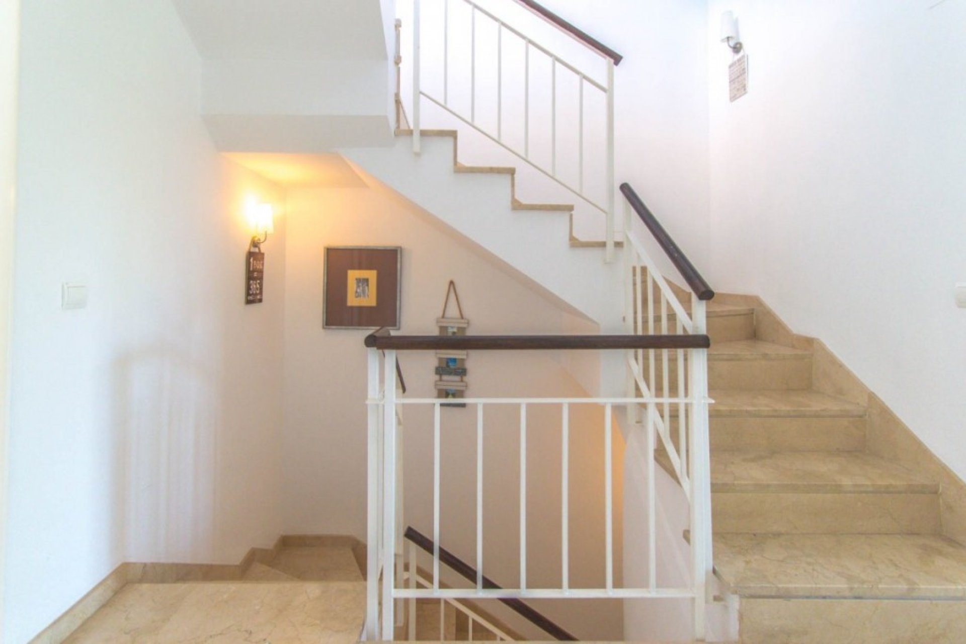 Resale - House - Townhouse - Estepona - Estepona Centro