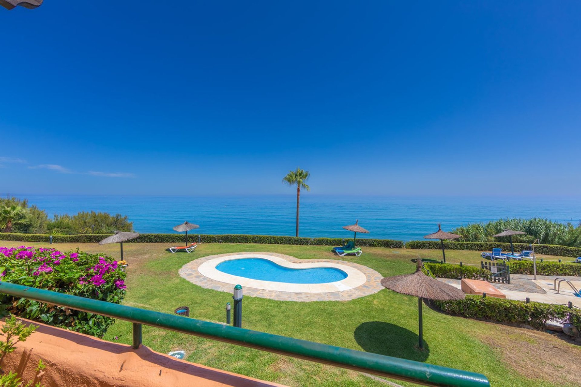 Resale - House - Townhouse - Estepona - Estepona Centro