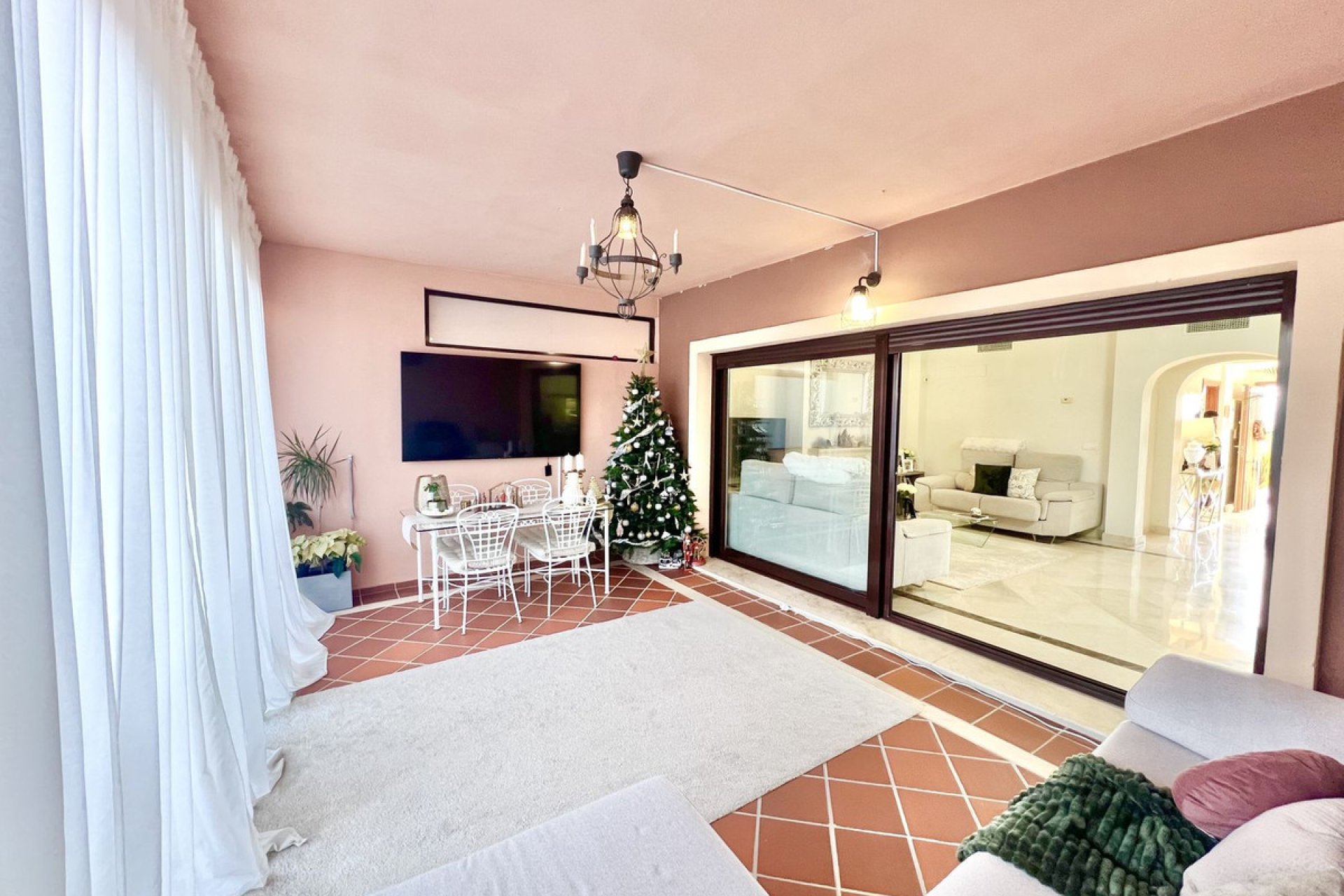 Resale - House - Townhouse - Estepona - Estepona Centro