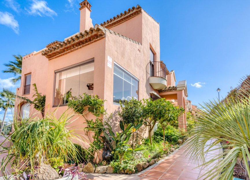 Resale - House - Townhouse - Estepona - Estepona Centro