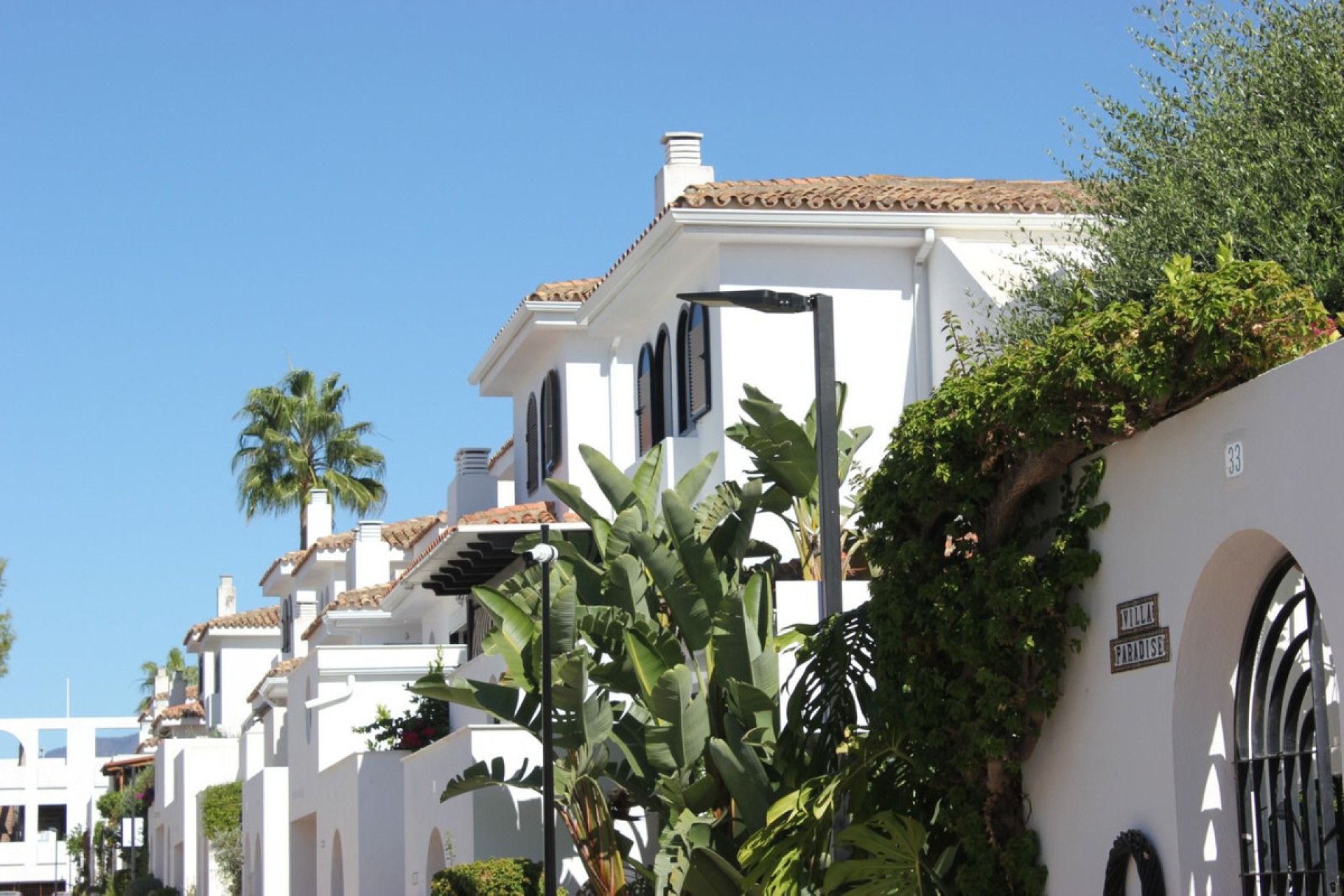 Resale - House - Townhouse - Estepona - Estepona Centro