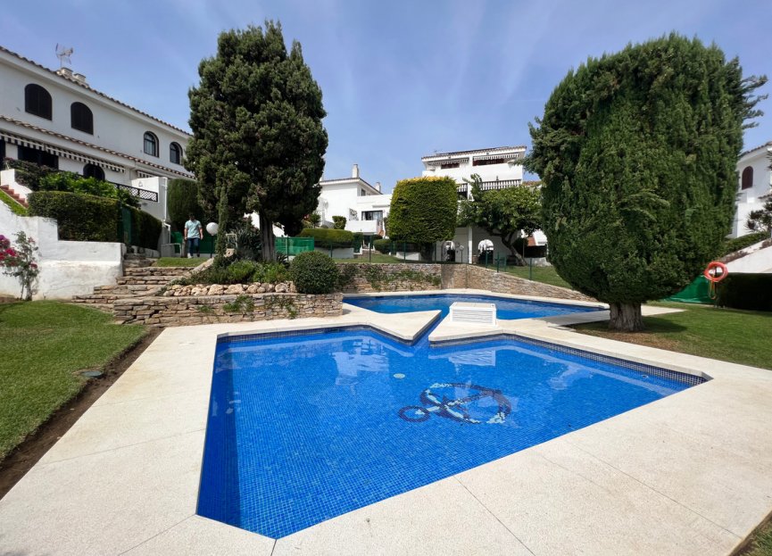 Resale - House - Townhouse - Estepona - Estepona Centro