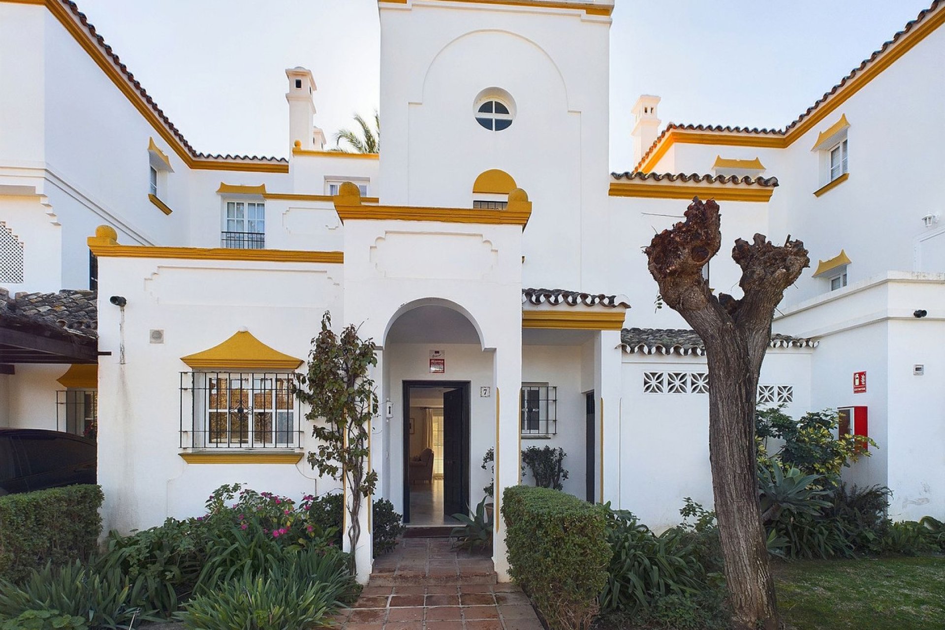 Resale - House - Townhouse - Estepona - Estepona Centro