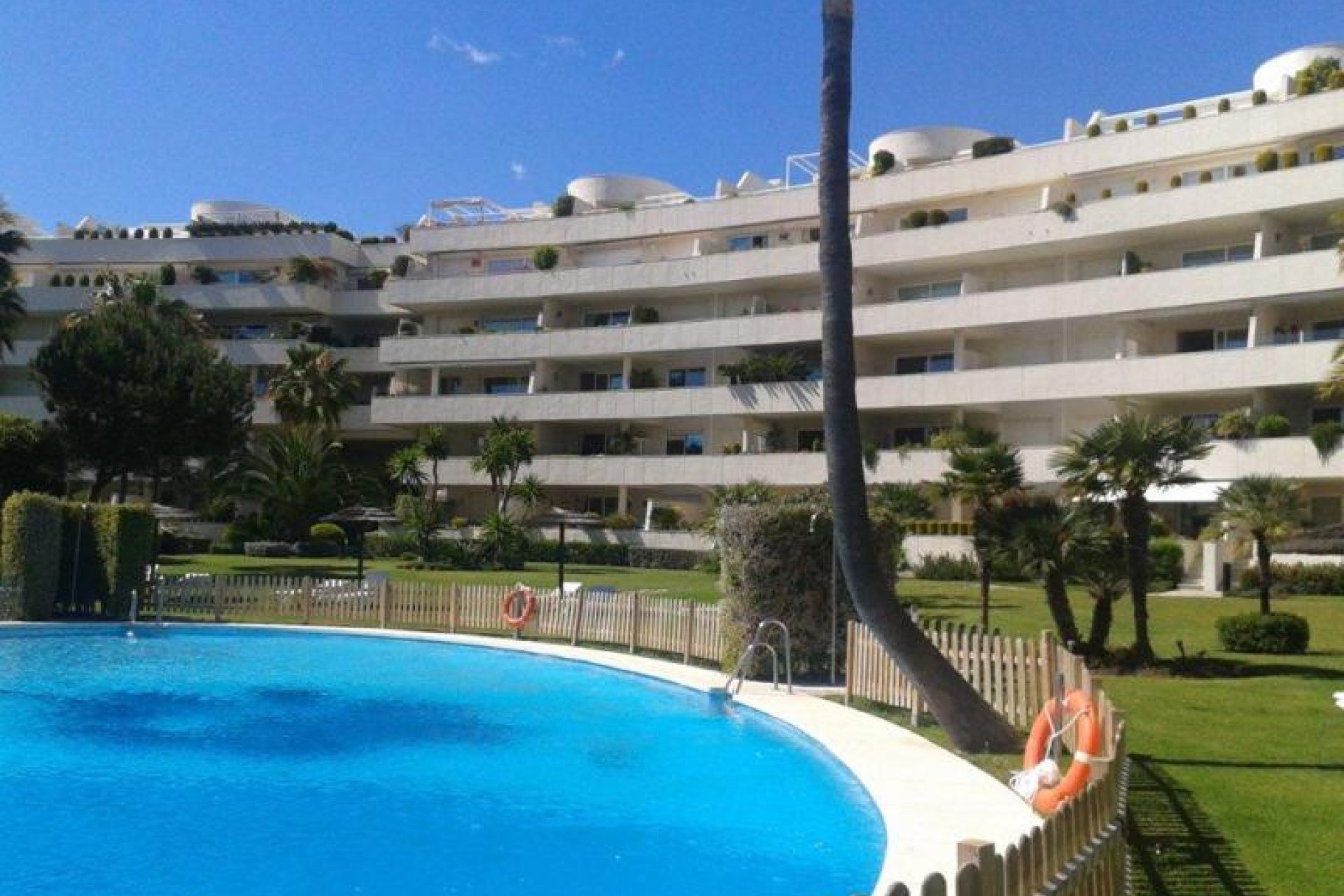 Resale - House - Townhouse - Estepona - Estepona Centro