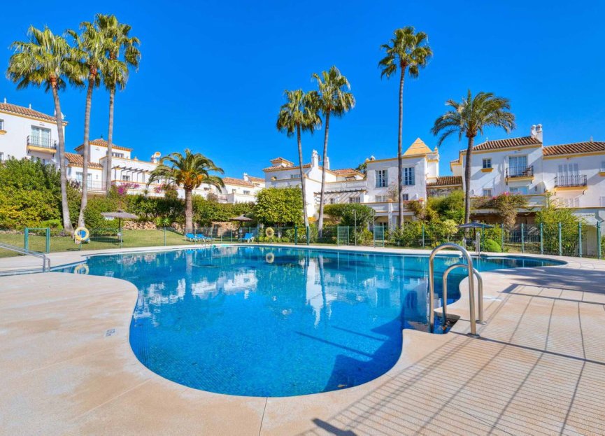 Resale - House - Townhouse - Estepona - Estepona Centro