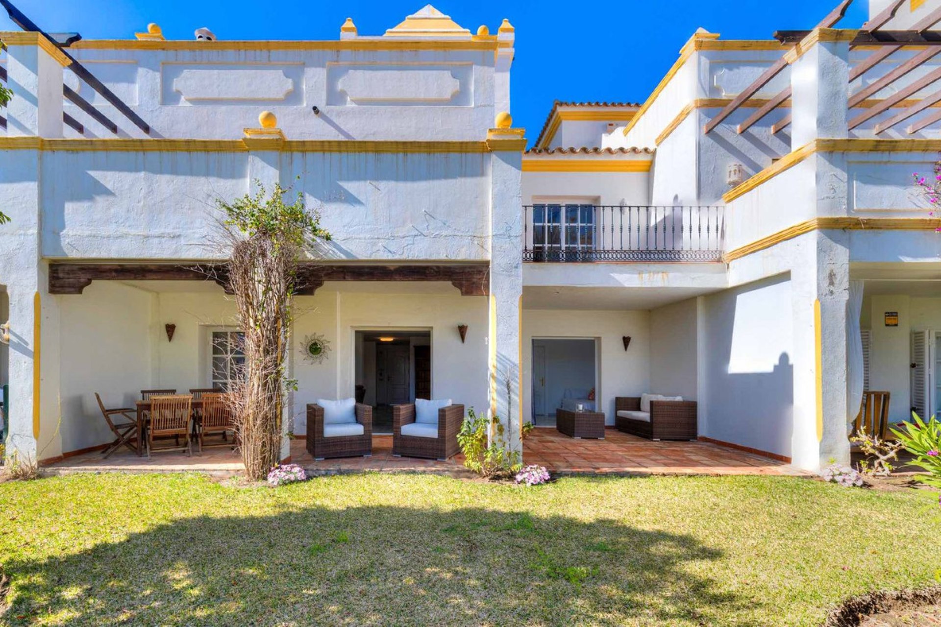 Resale - House - Townhouse - Estepona - Estepona Centro