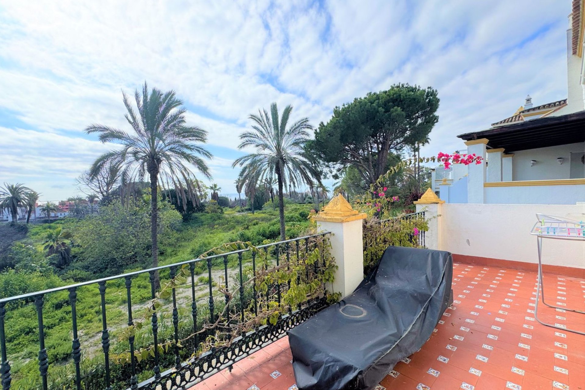 Resale - House - Townhouse - Estepona - Estepona Centro