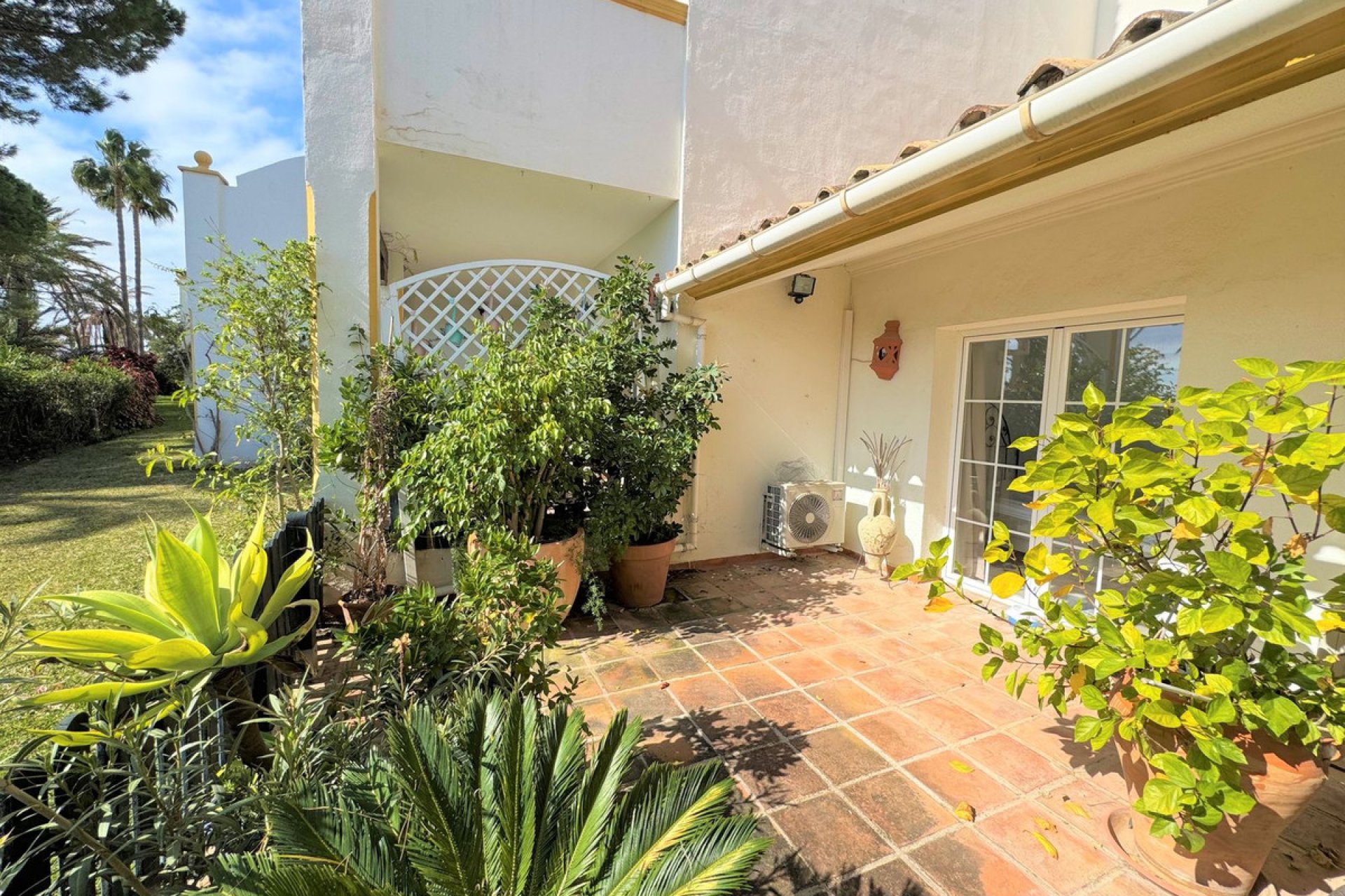 Resale - House - Townhouse - Estepona - Estepona Centro