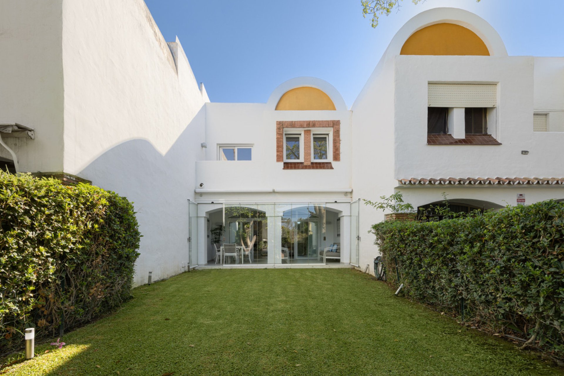 Resale - House - Townhouse - Estepona - Estepona Centro