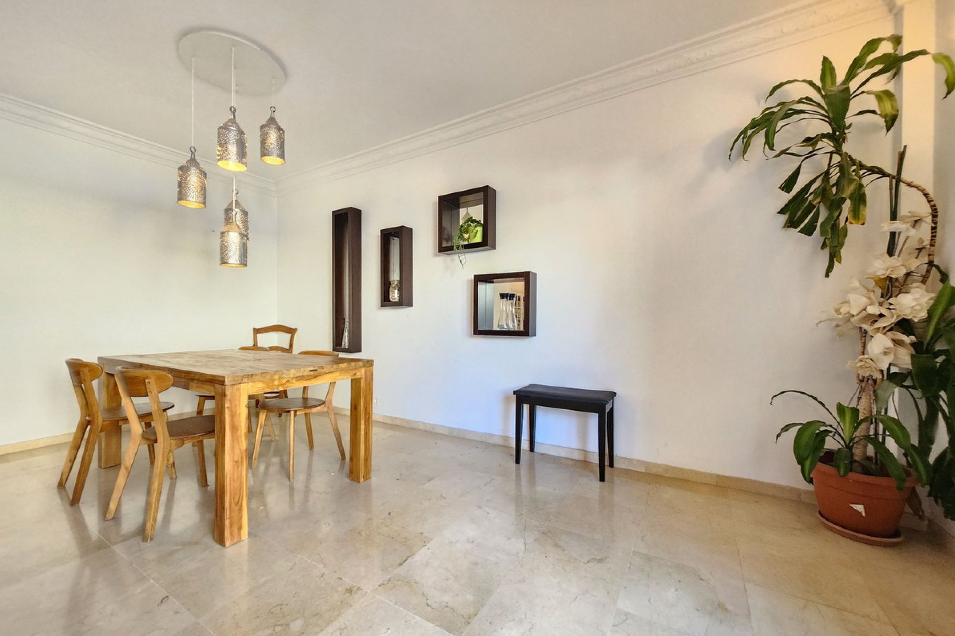 Resale - House - Townhouse - Estepona - Estepona Centro