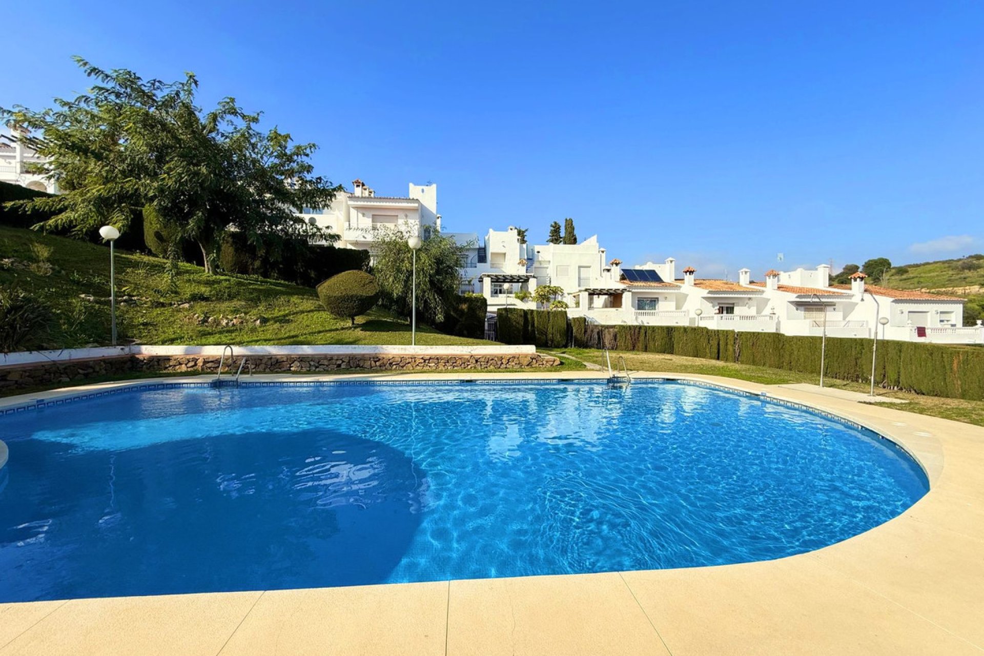 Resale - House - Townhouse - Estepona - Estepona Centro