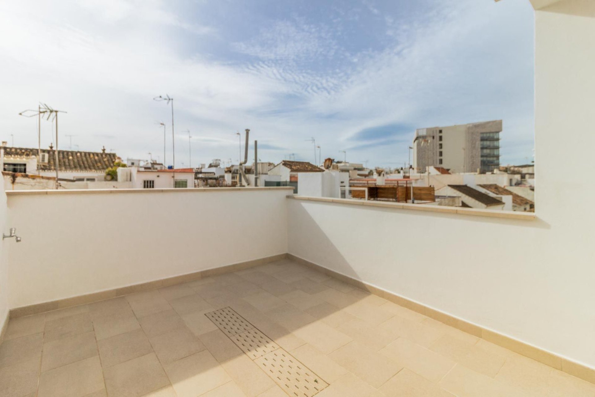 Resale - House - Townhouse - Estepona - Estepona Centro