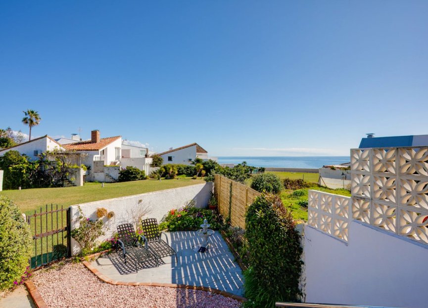 Resale - House - Townhouse - Estepona - Estepona Centro