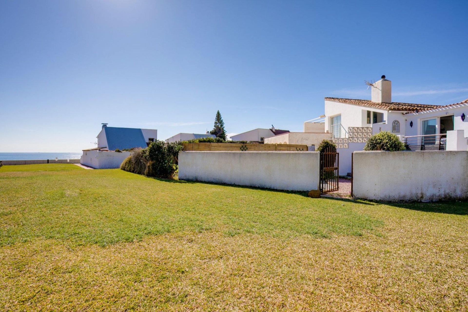 Resale - House - Townhouse - Estepona - Estepona Centro